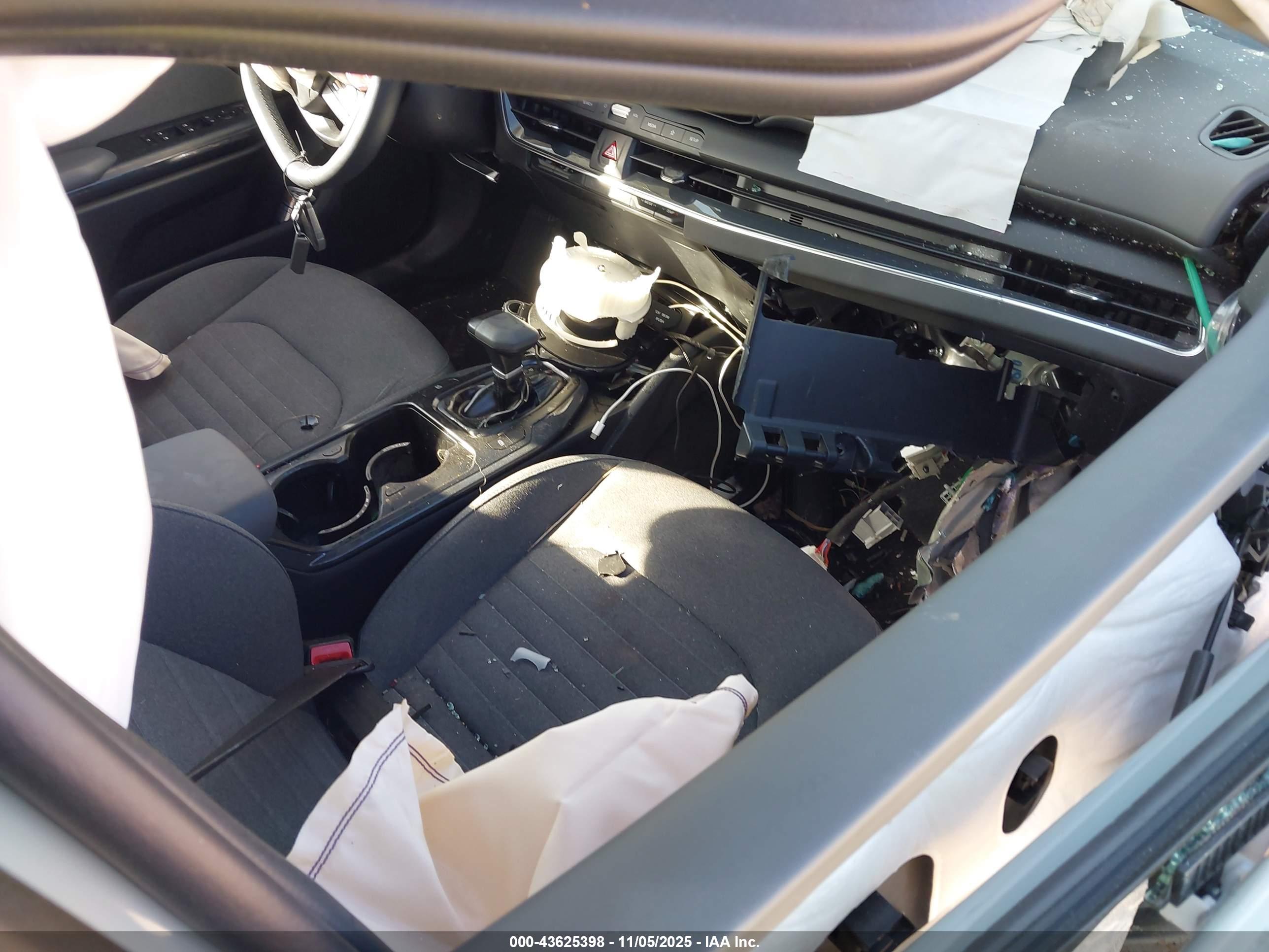 KIA K4 image 5