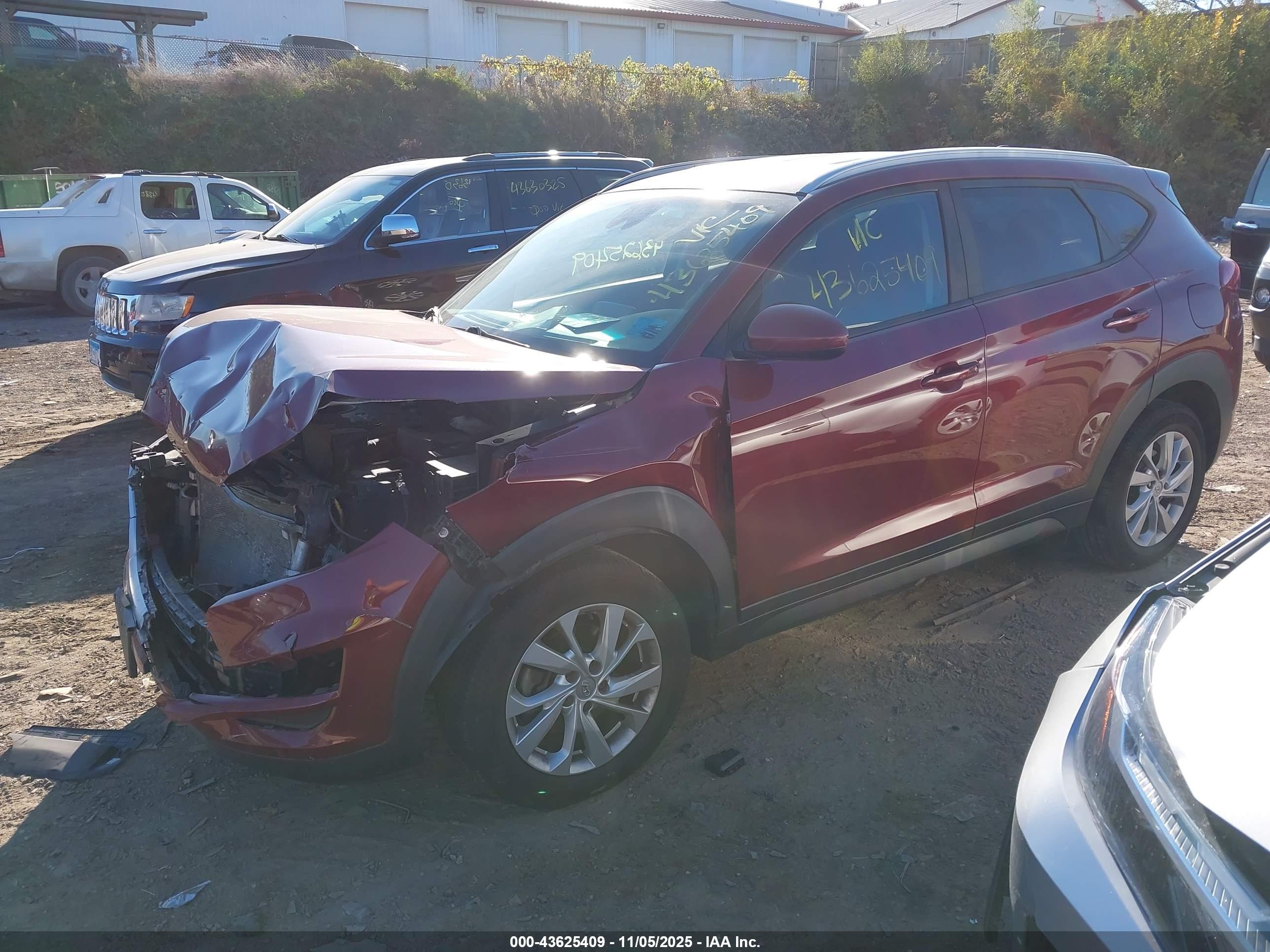 HYUNDAI TUCSON image 2