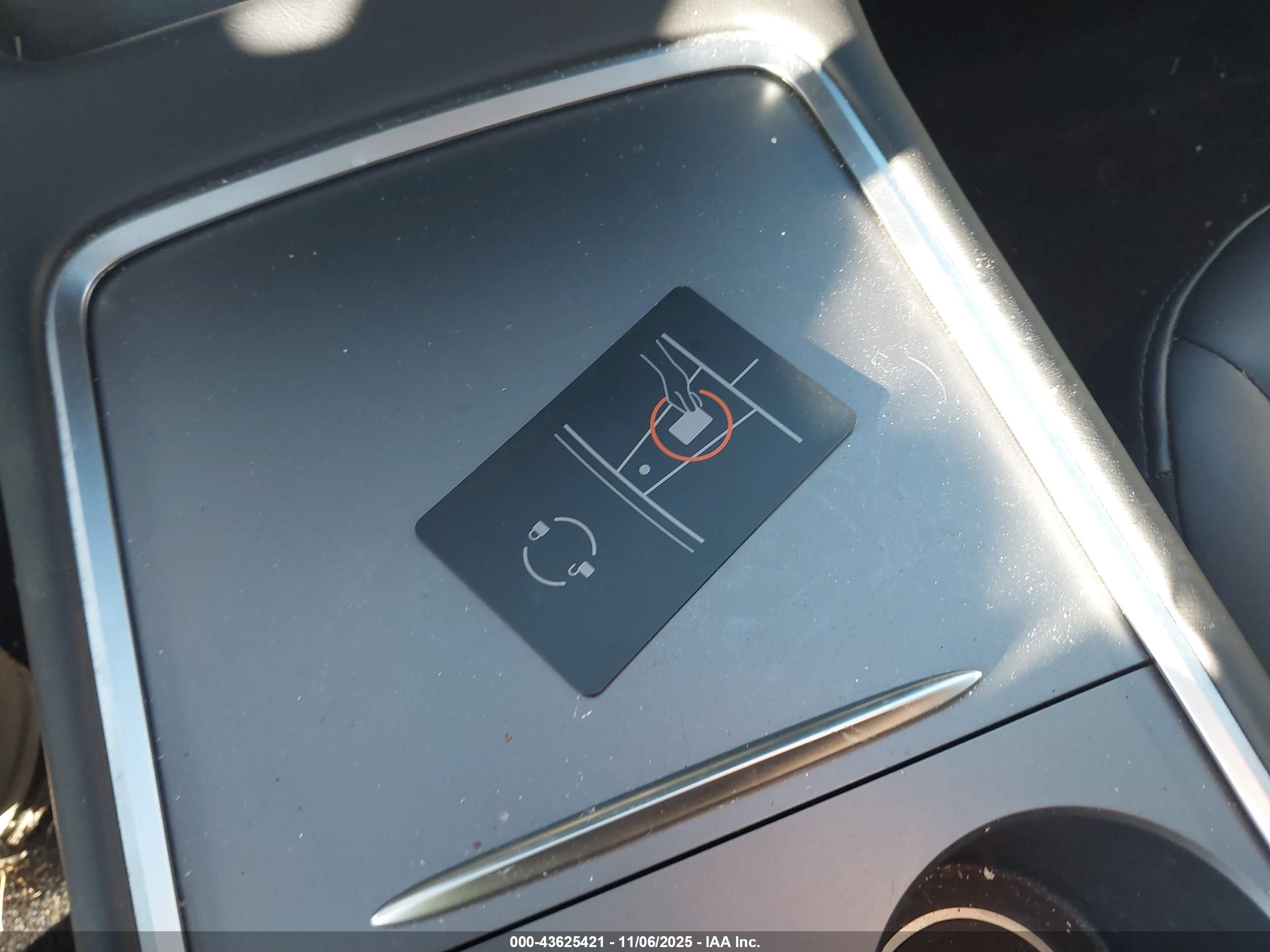 TESLA MODEL image 11