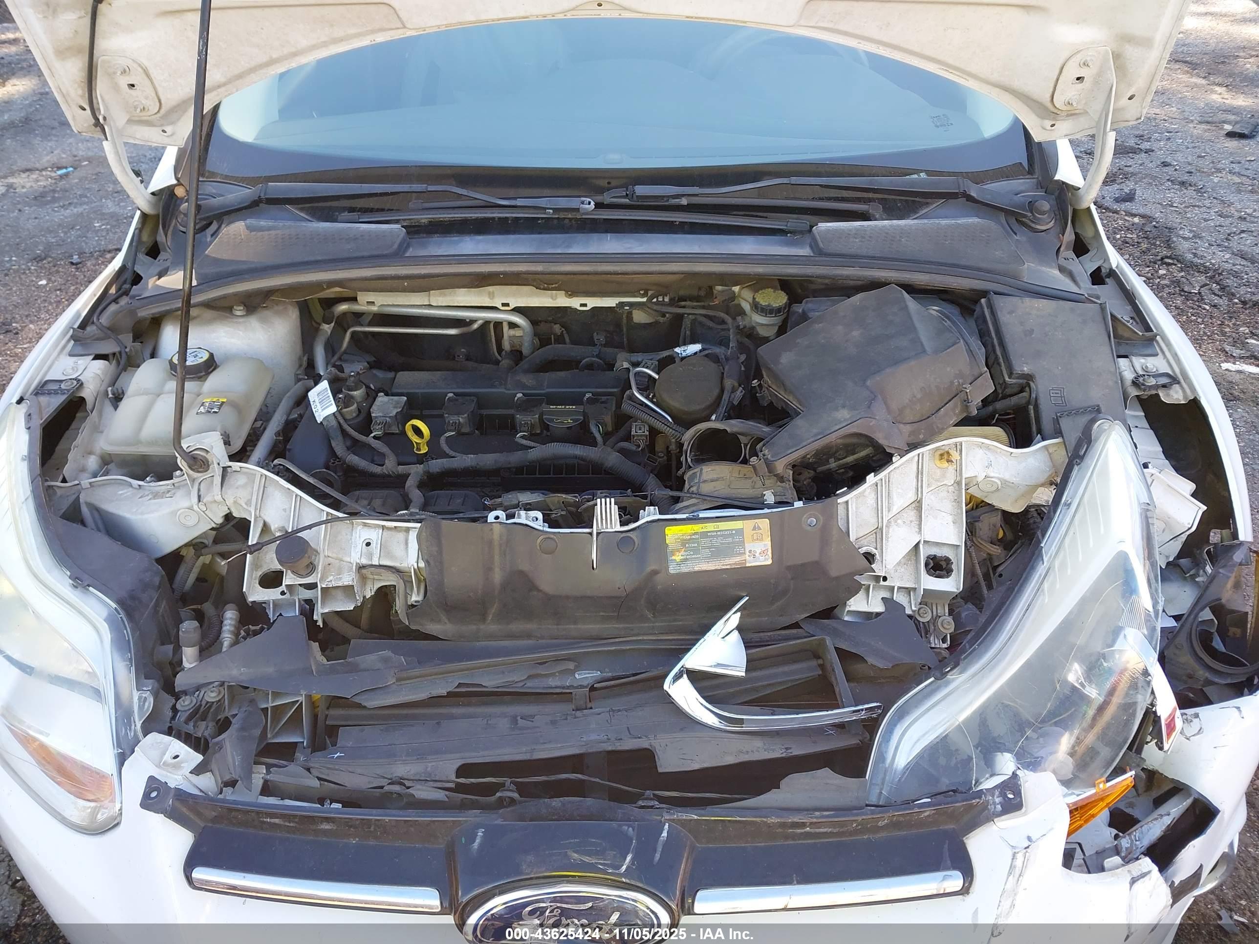 FORD FOCUS image 10