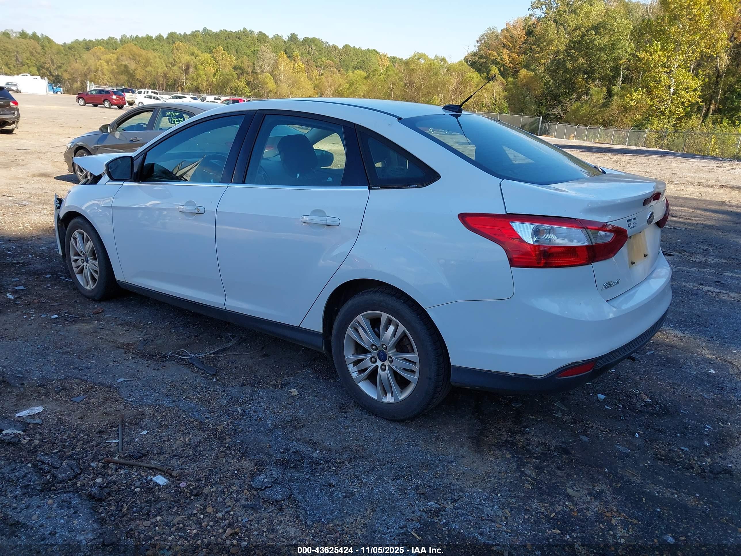 FORD FOCUS image 3