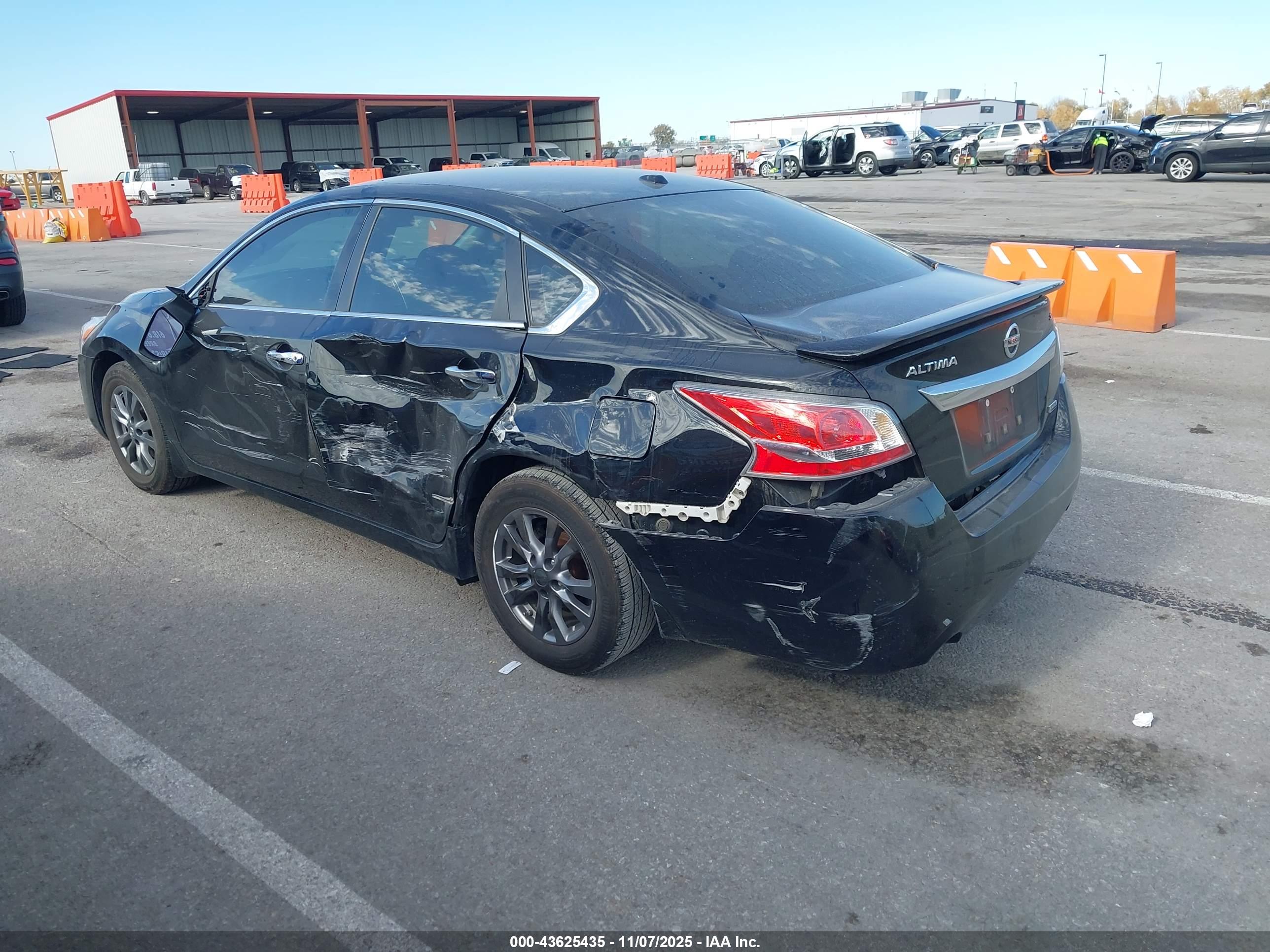 NISSAN ALTIMA image 3