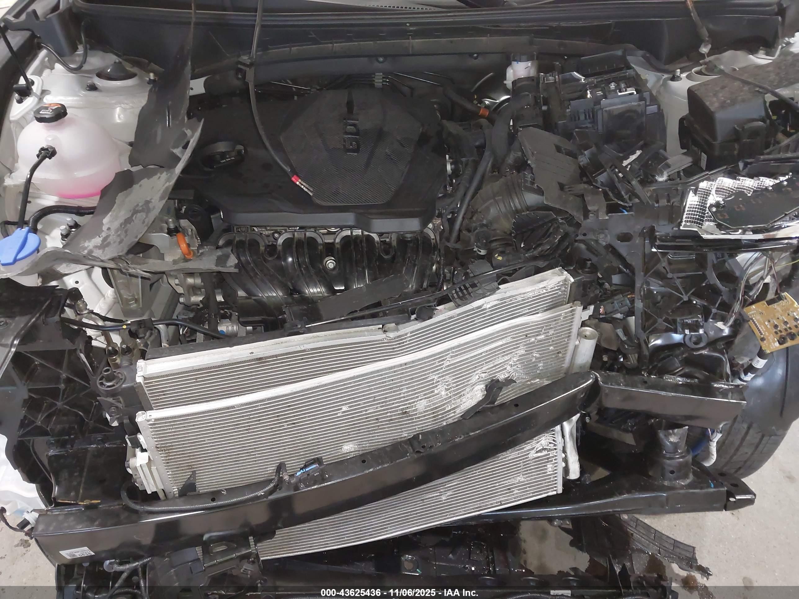 HYUNDAI TUCSON image 10