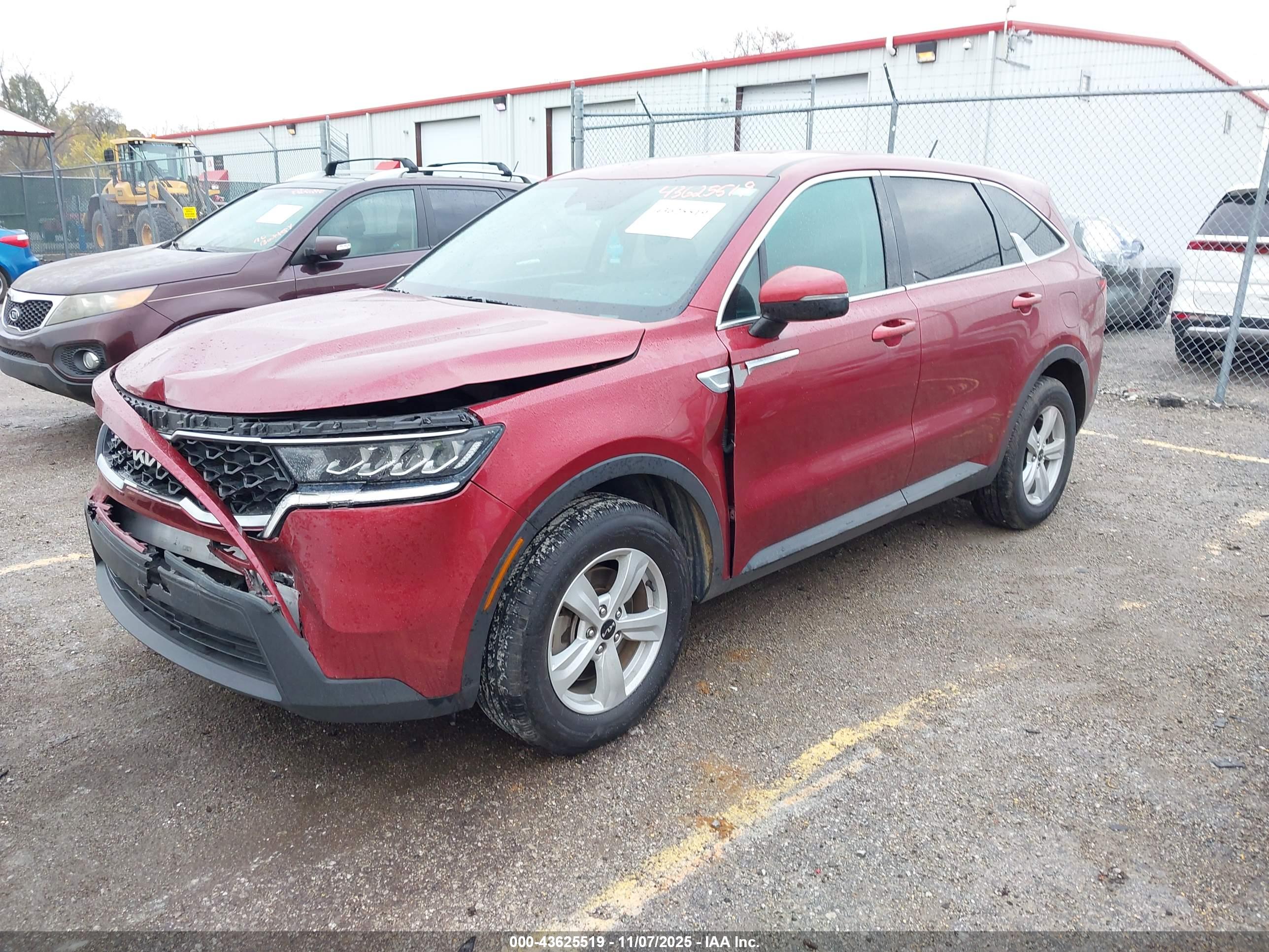 KIA SORENTO image 2