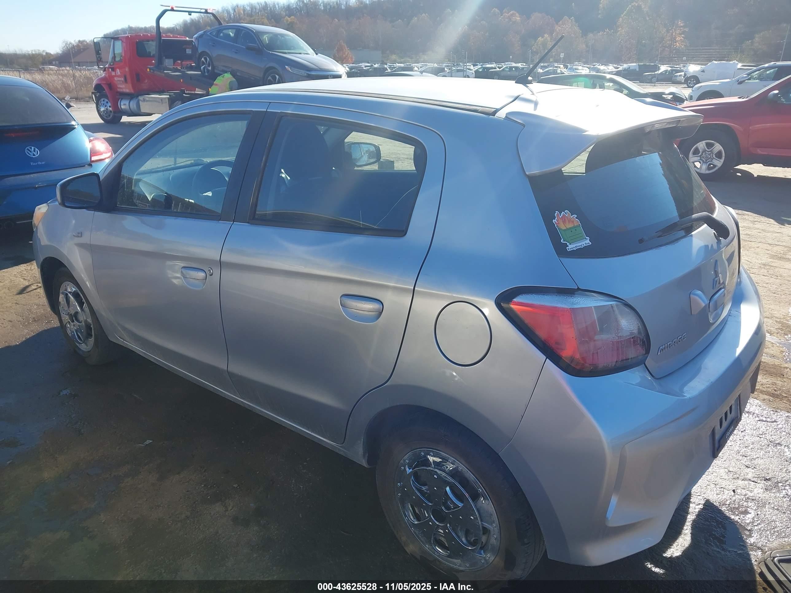 MITSUBISHI MIRAGE image 3