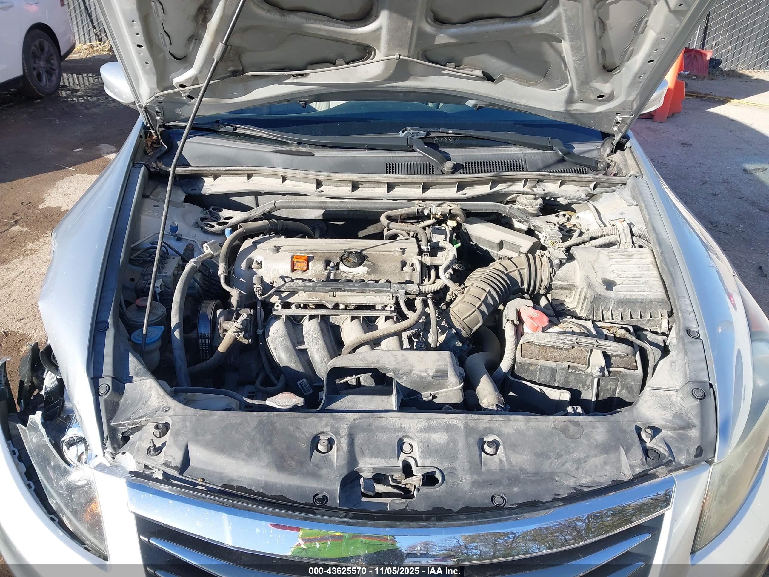 HONDA ACCORD image 10