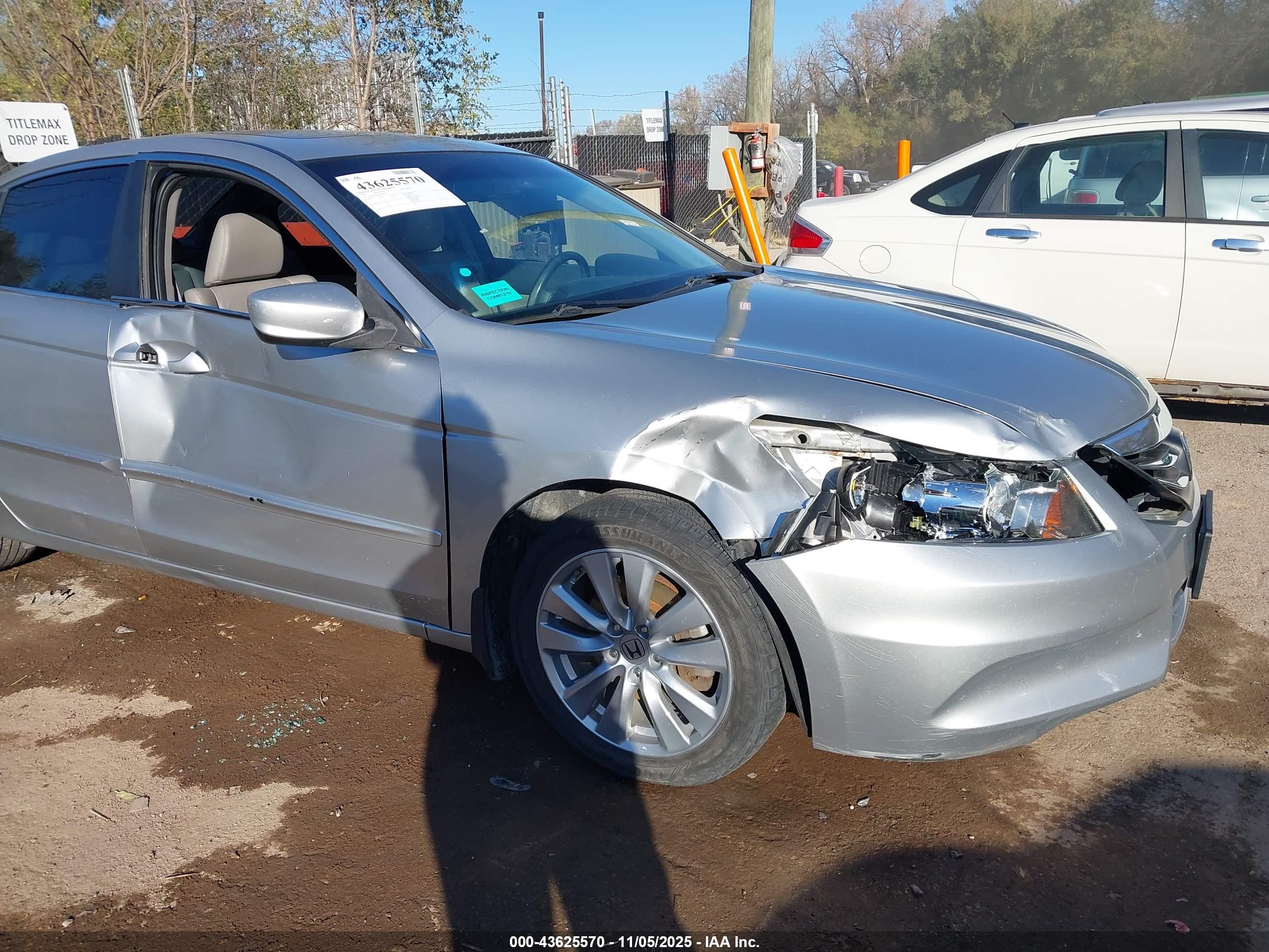 HONDA ACCORD image 6