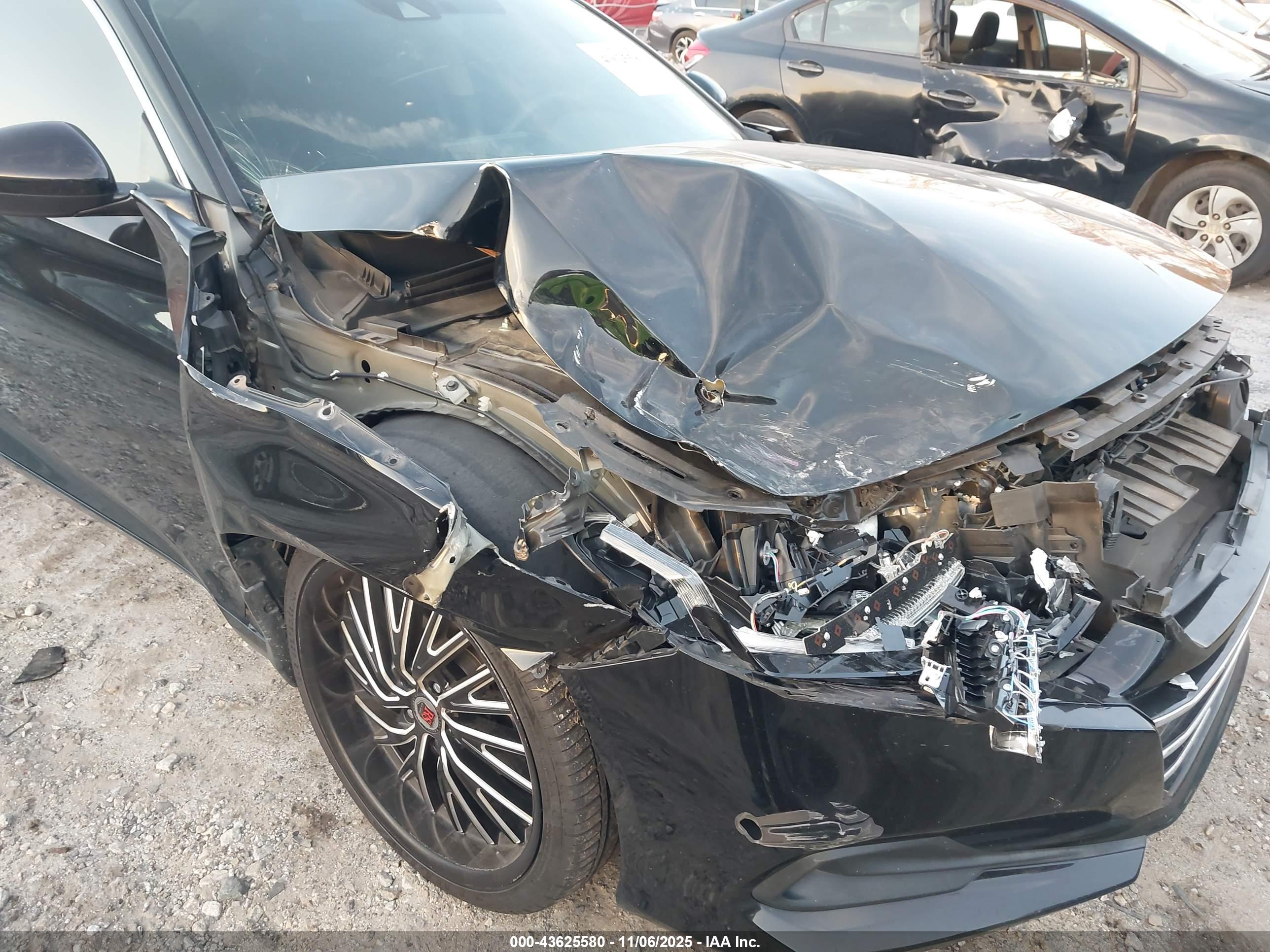 HONDA ACCORD image 6