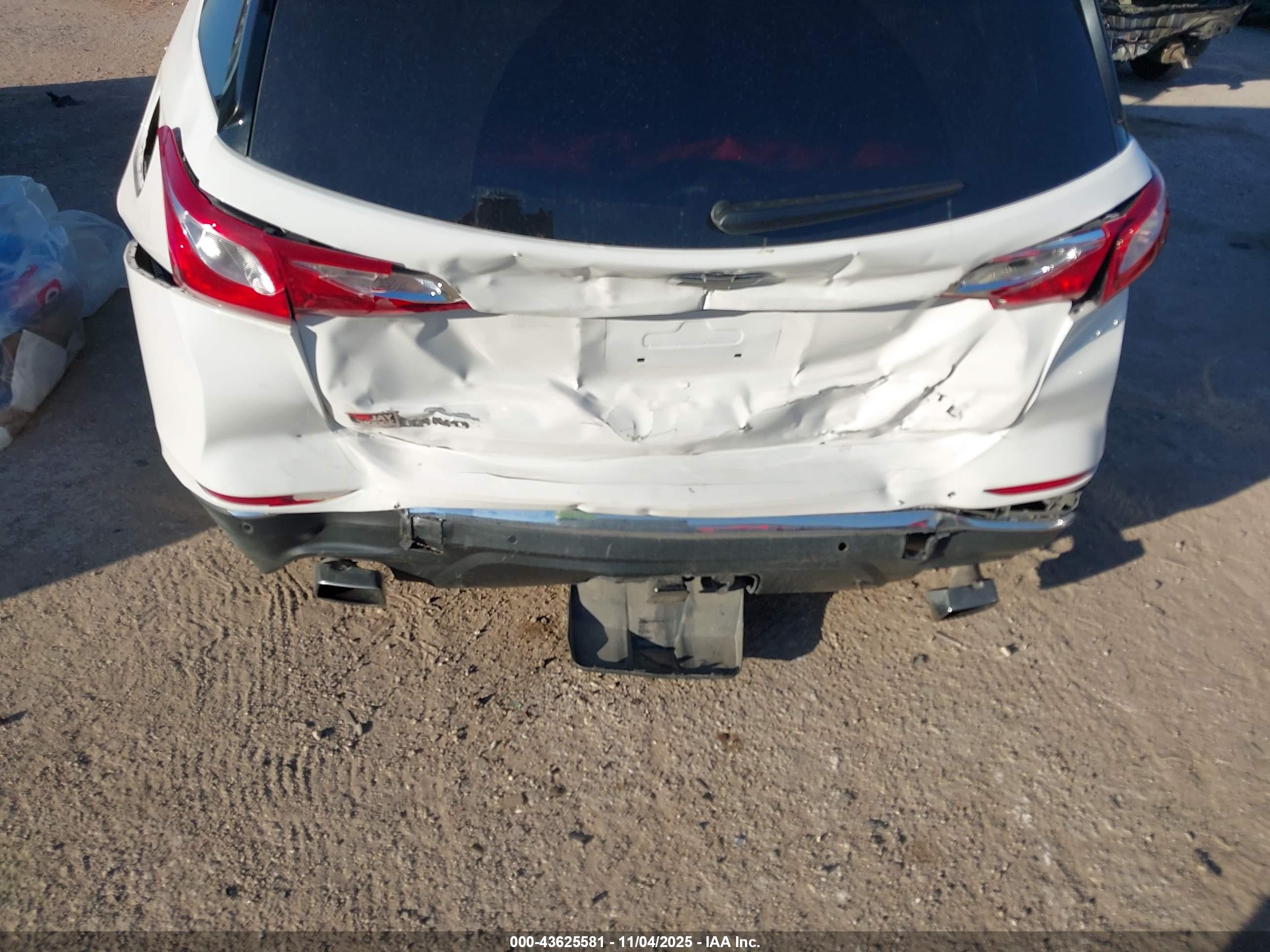 CHEVROLET EQUINOX image 6