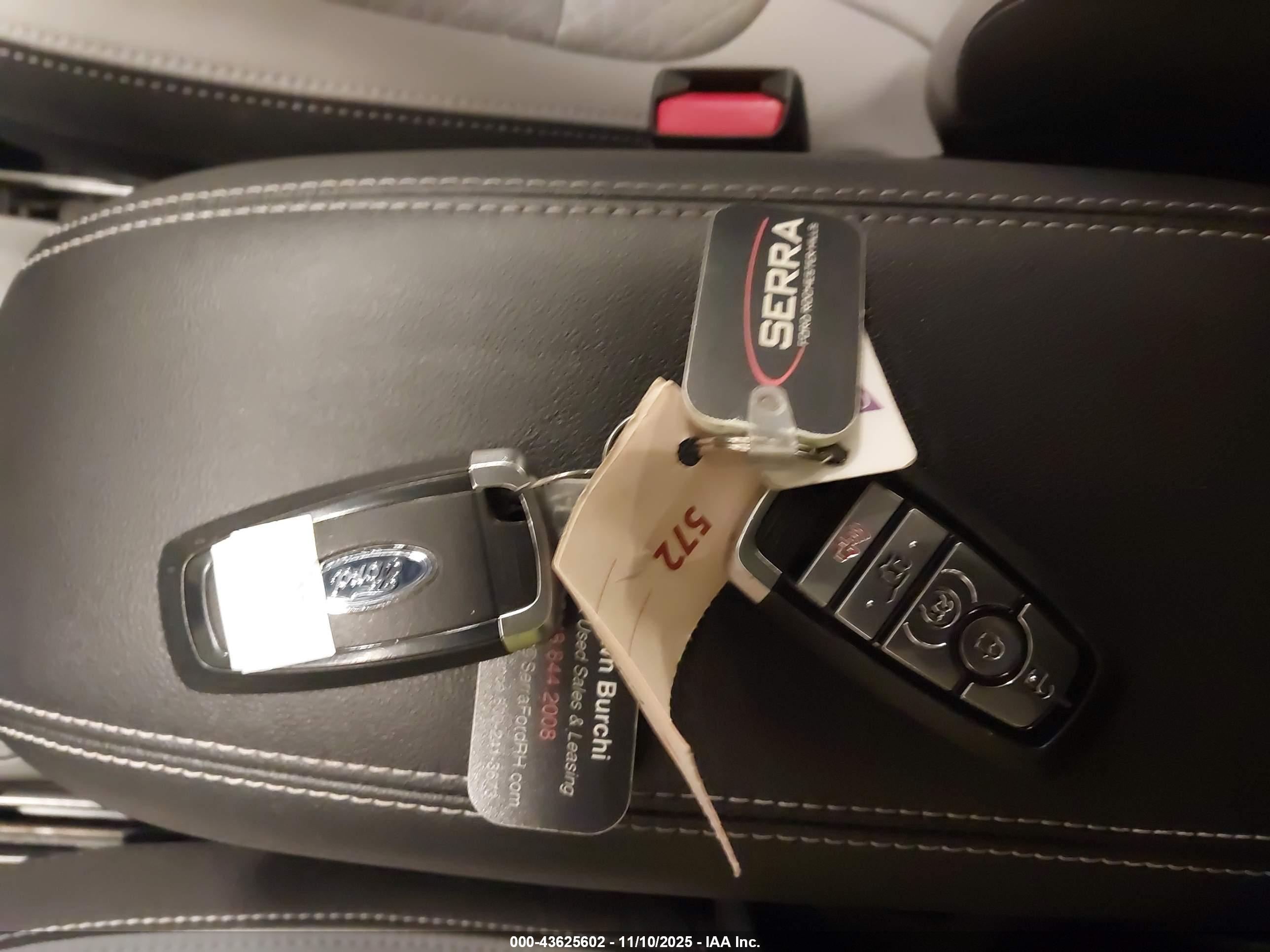 FORD ESCAPE image 11