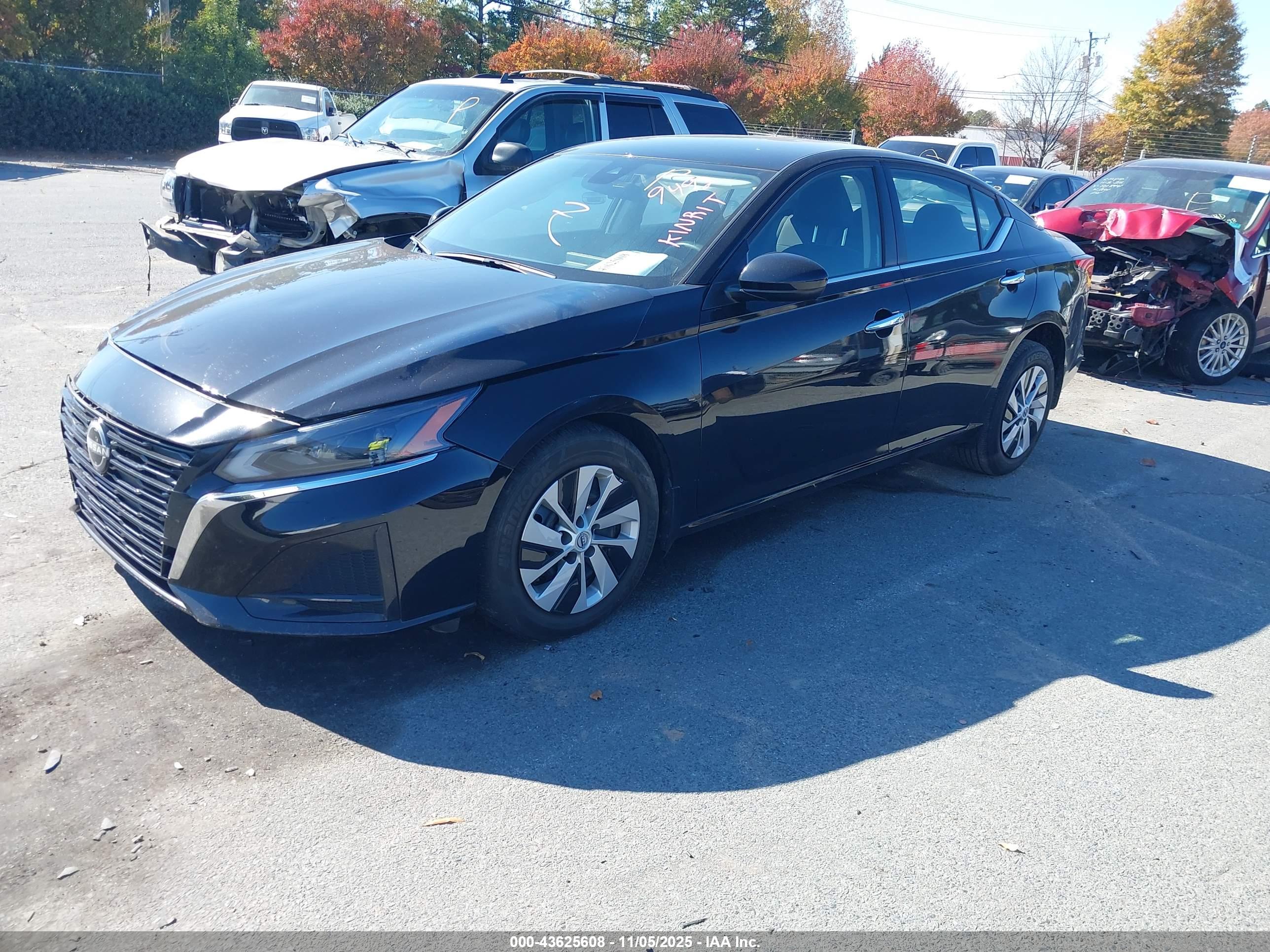 NISSAN ALTIMA image 2