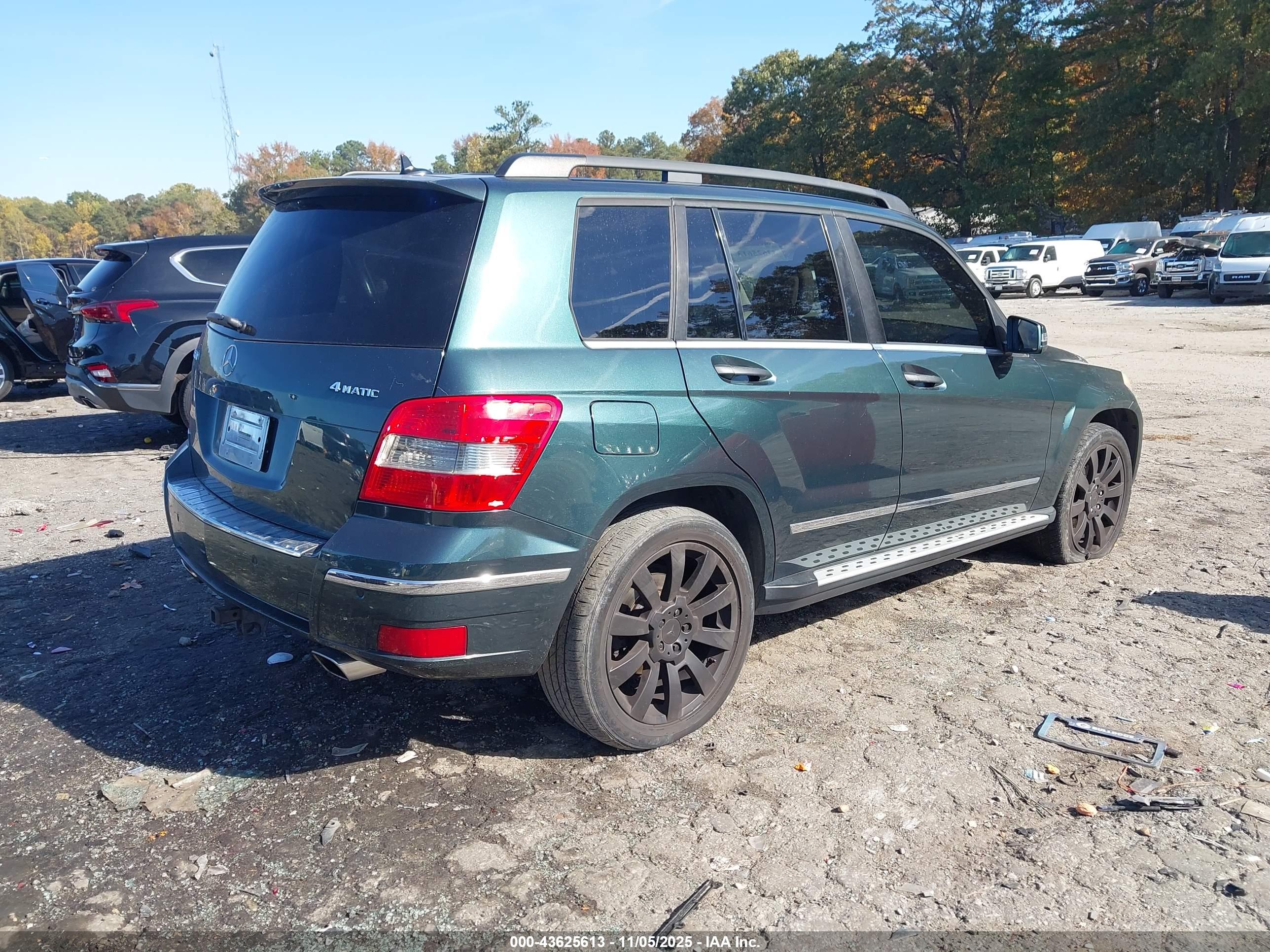 MERCEDES-BENZ GLK image 4
