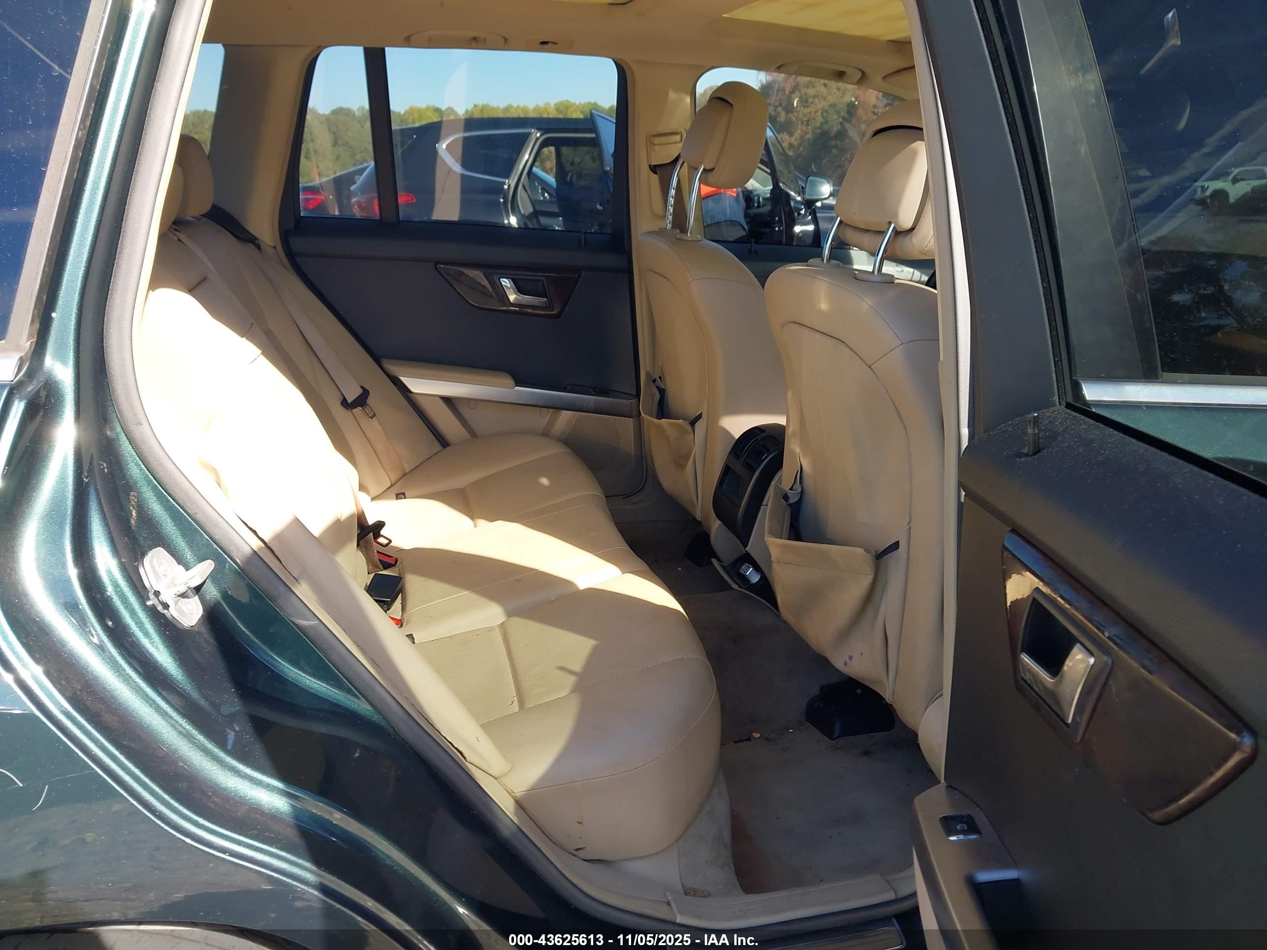 MERCEDES-BENZ GLK image 8