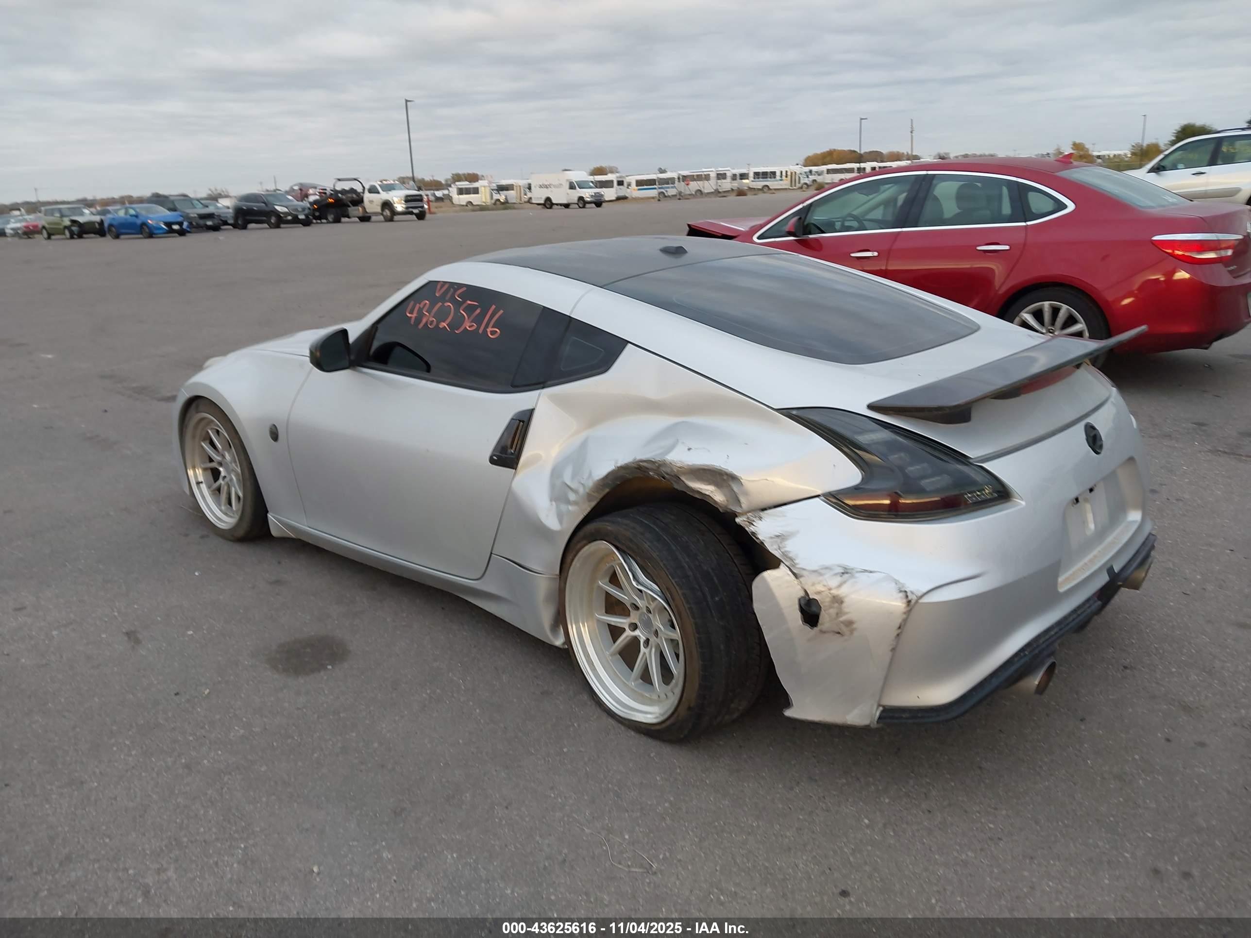 NISSAN 370Z image 3