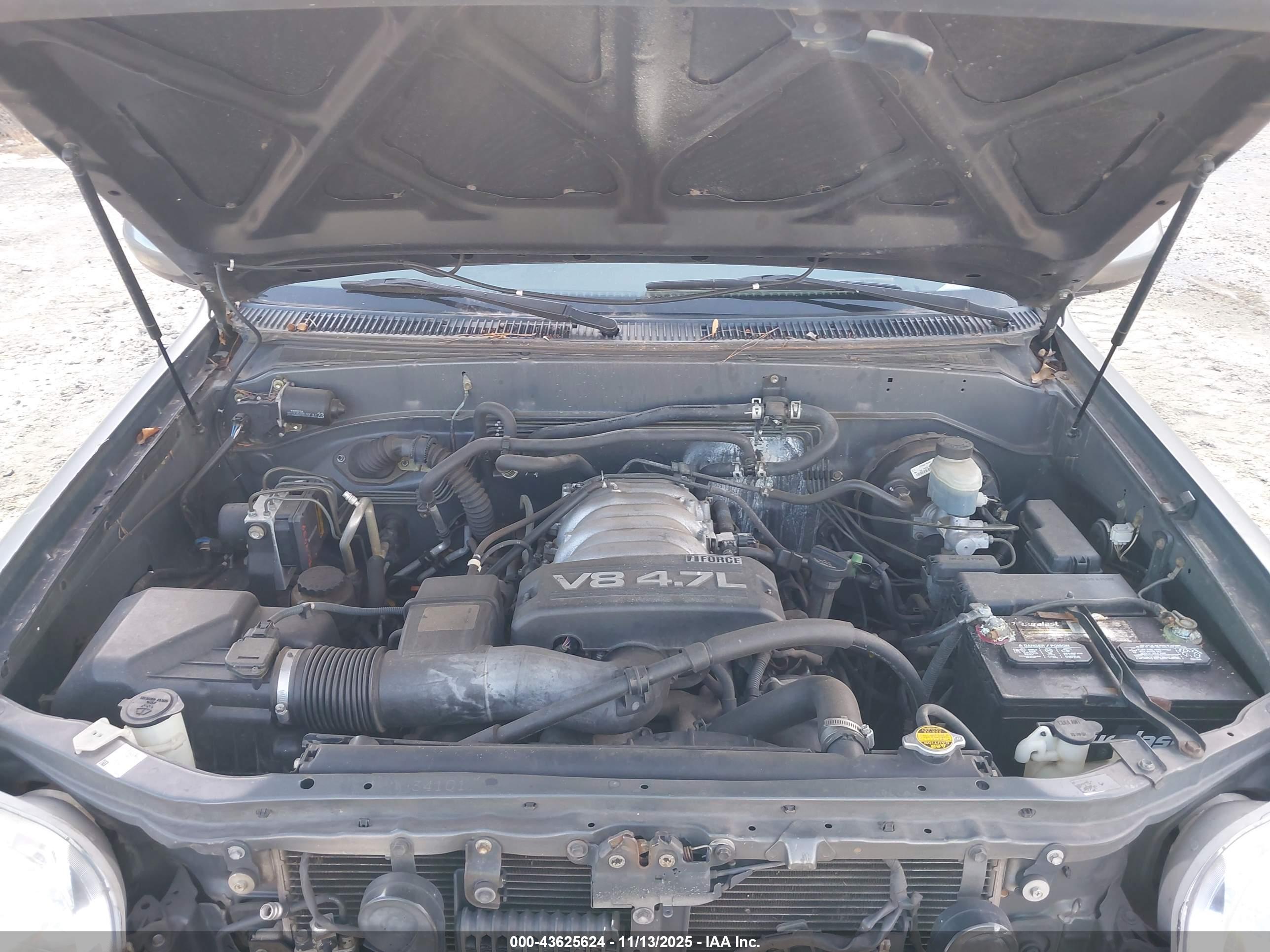 TOYOTA SEQUOIA image 10