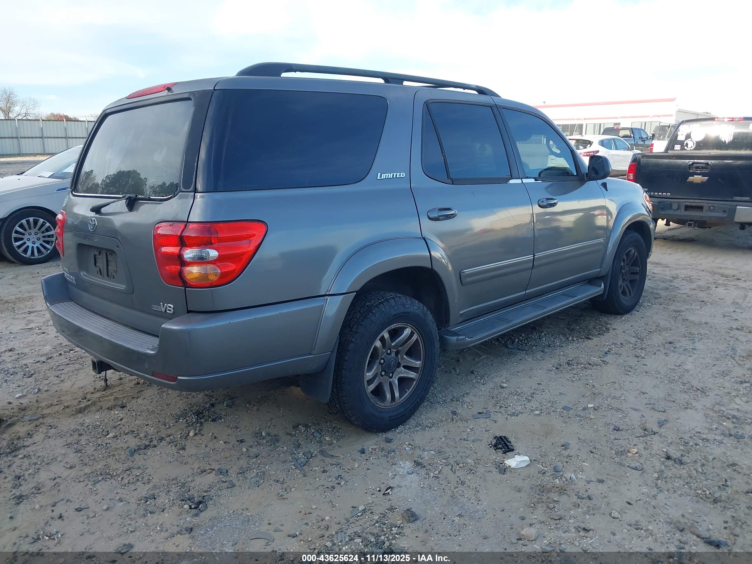 TOYOTA SEQUOIA image 4