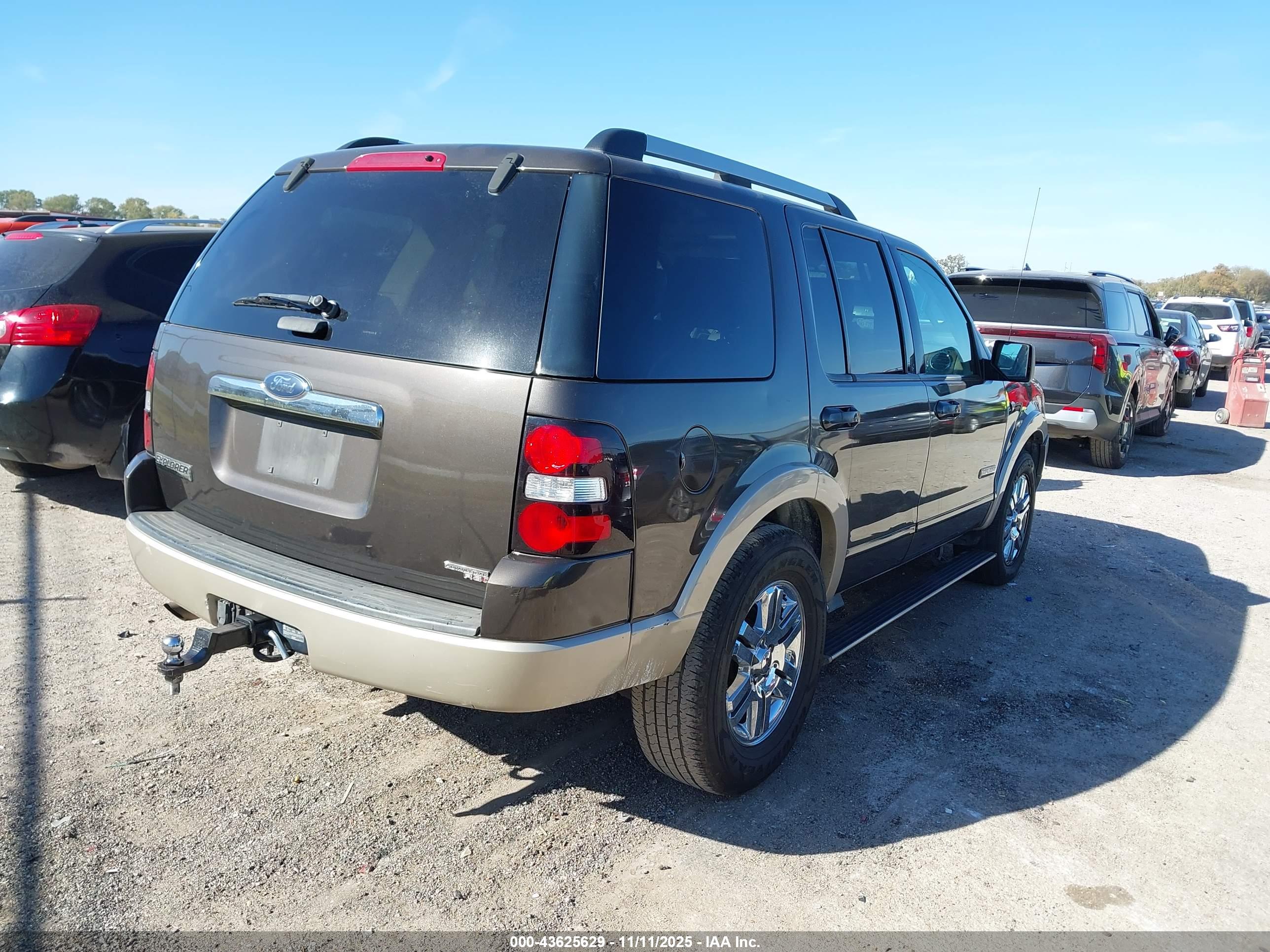 FORD EXPLORER image 4
