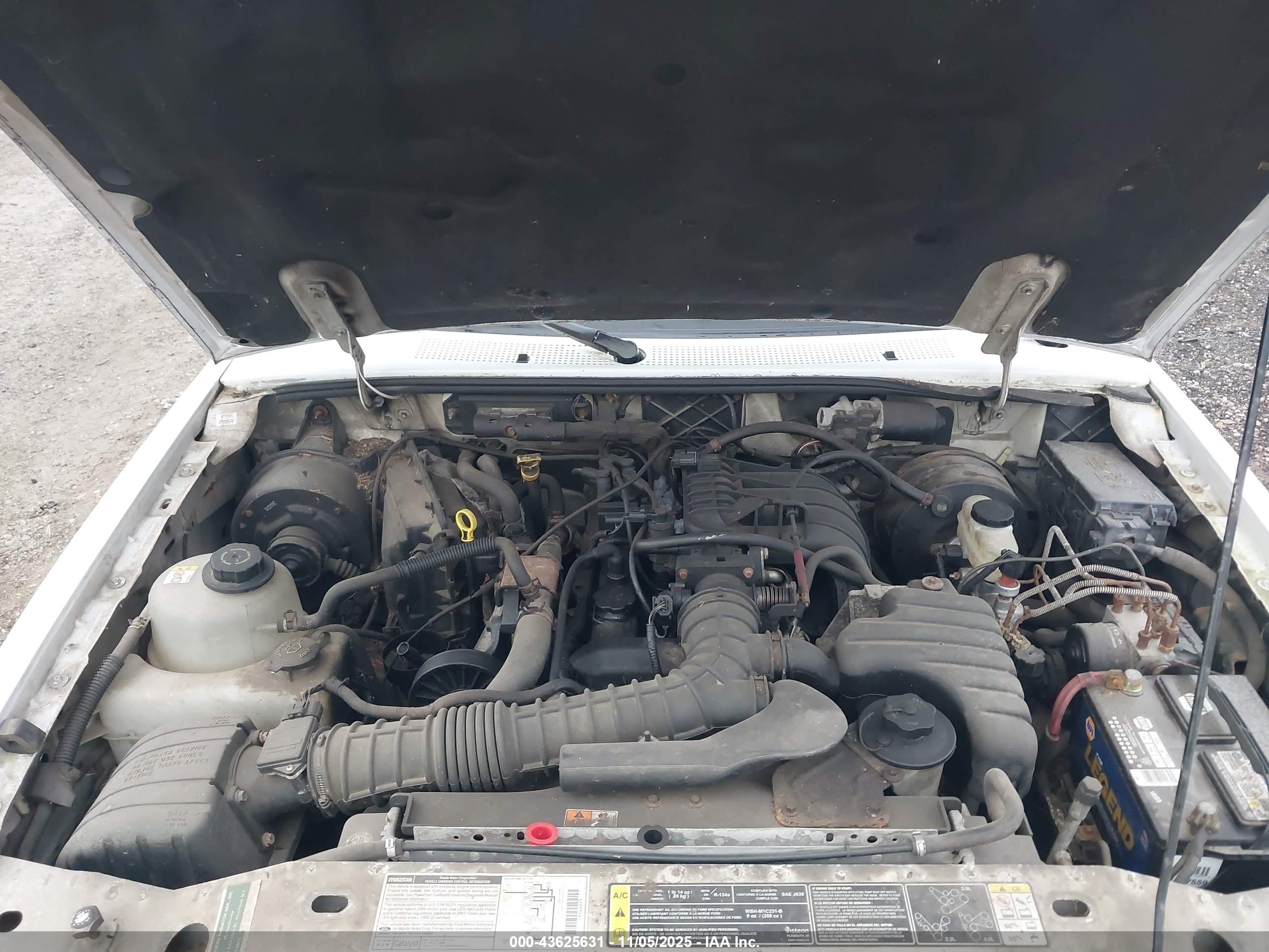 MAZDA B2300 image 10