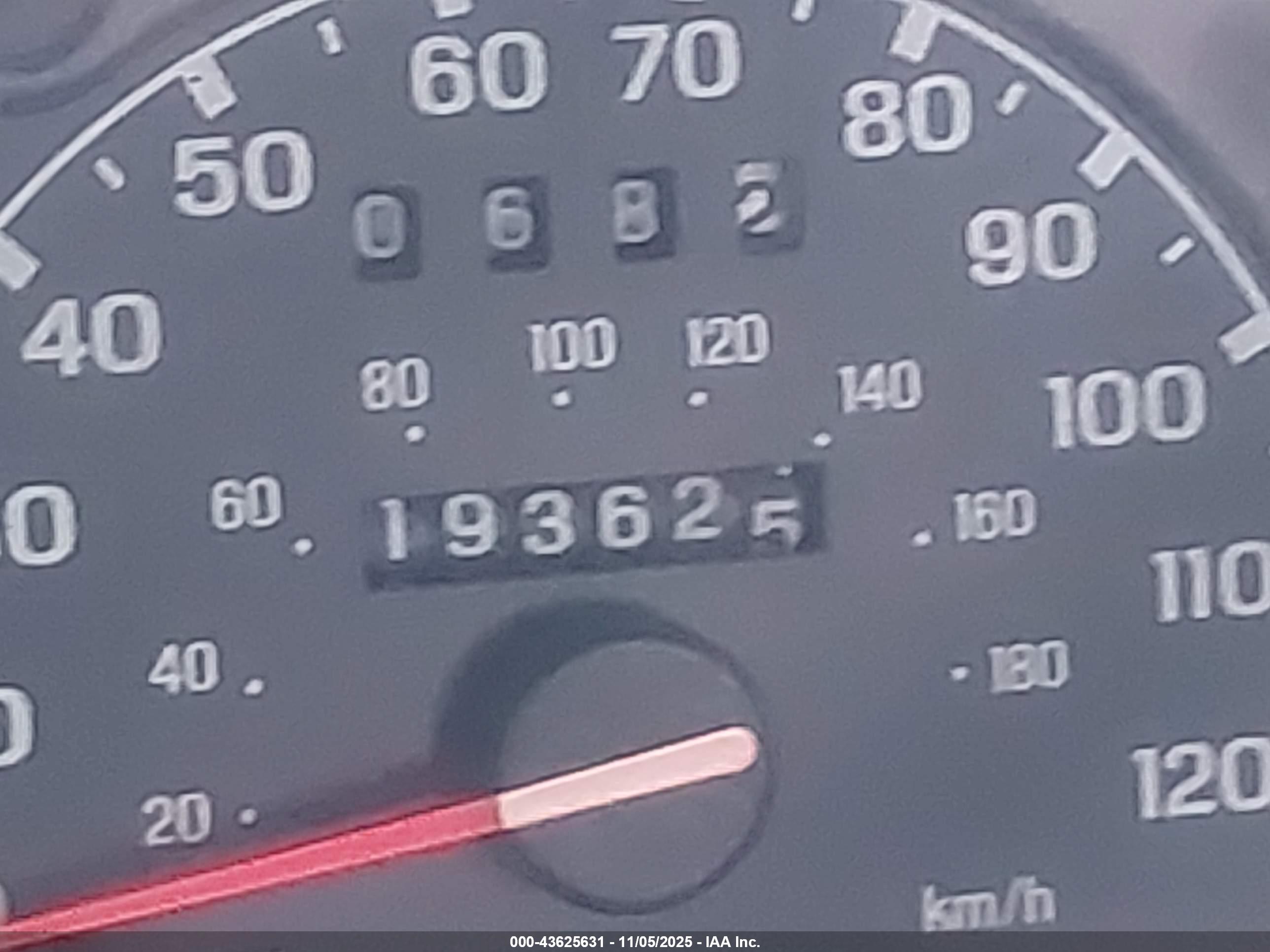 MAZDA B2300 image 7
