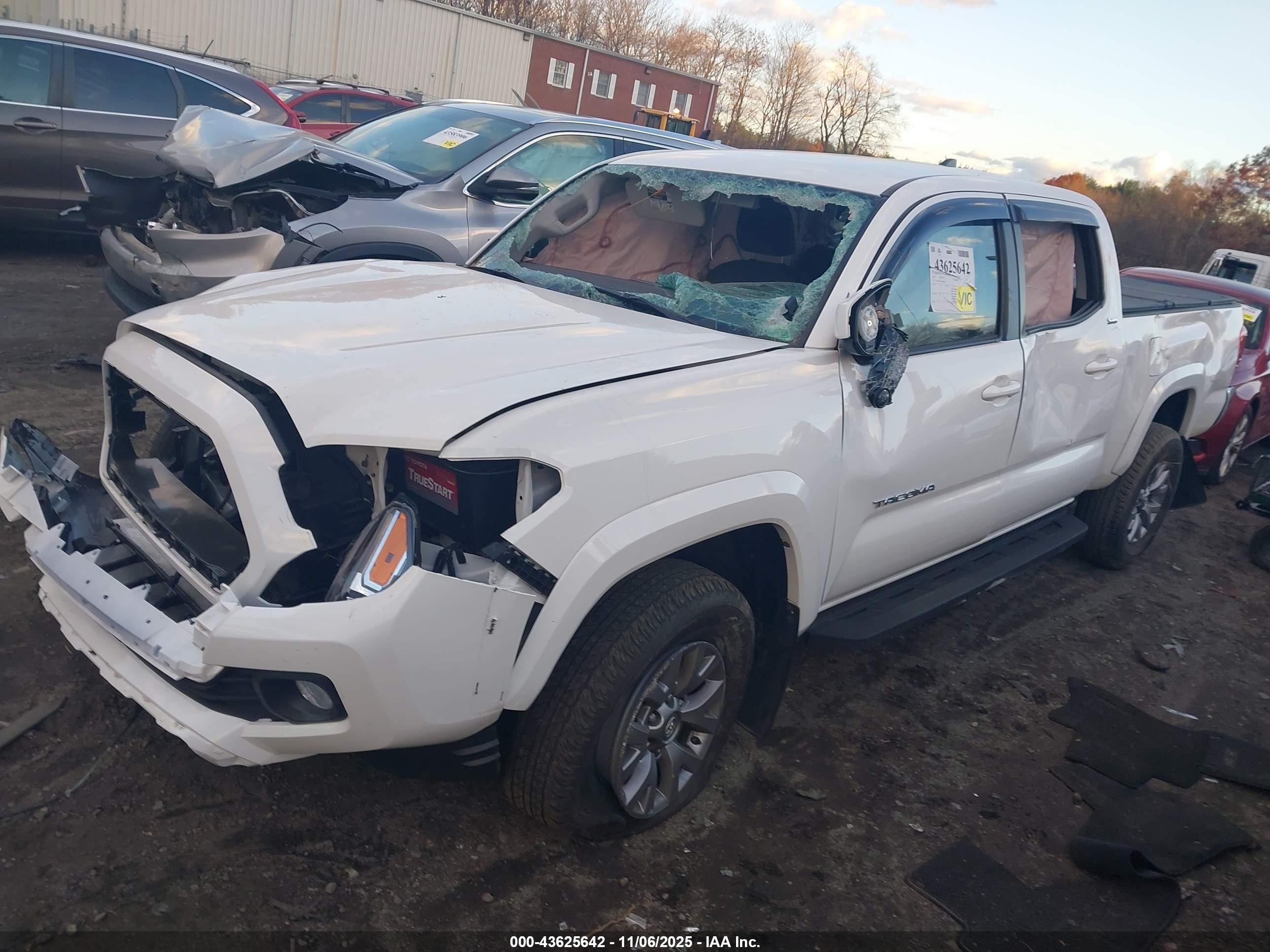 TOYOTA TACOMA image 2