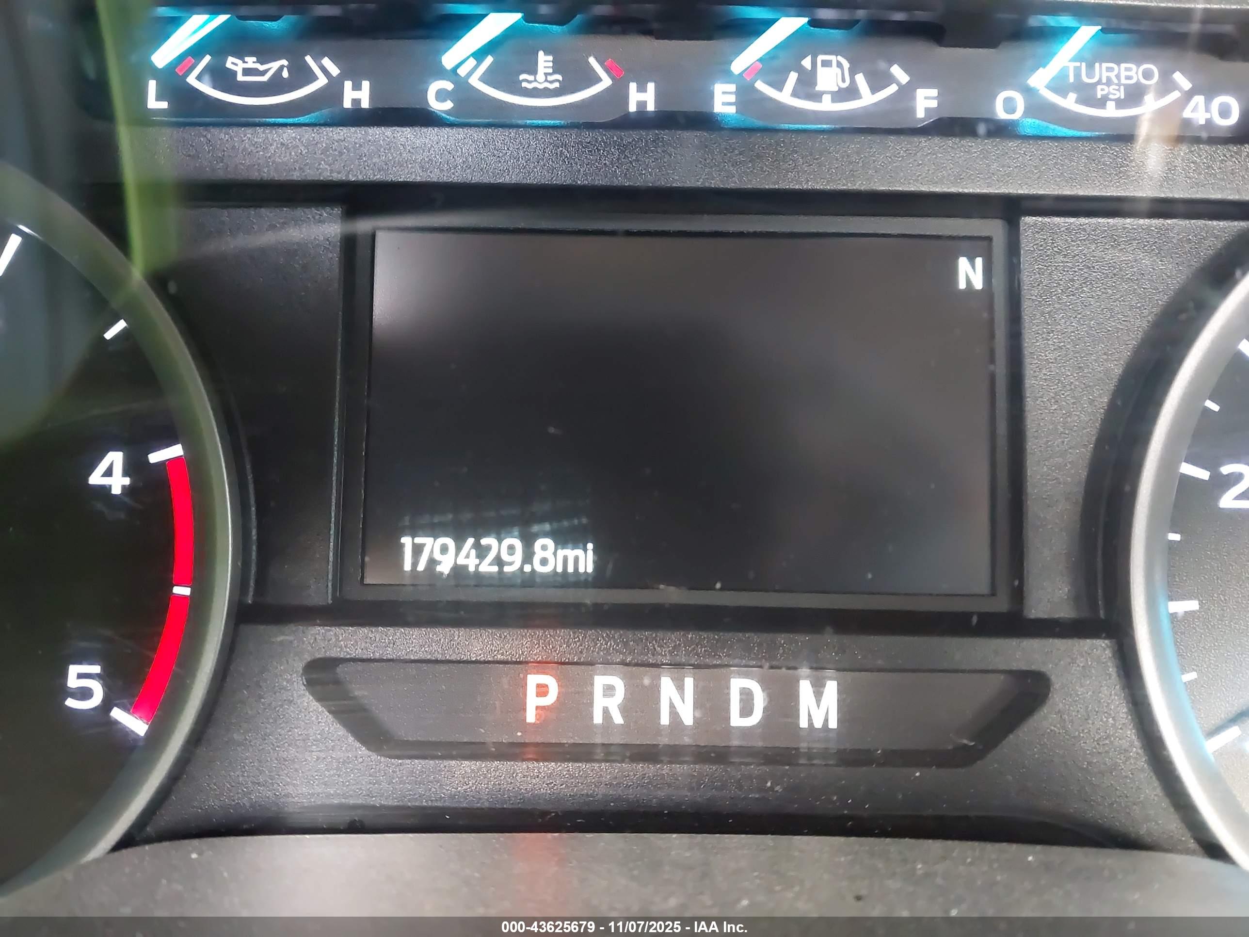 FORD F-550 image 6