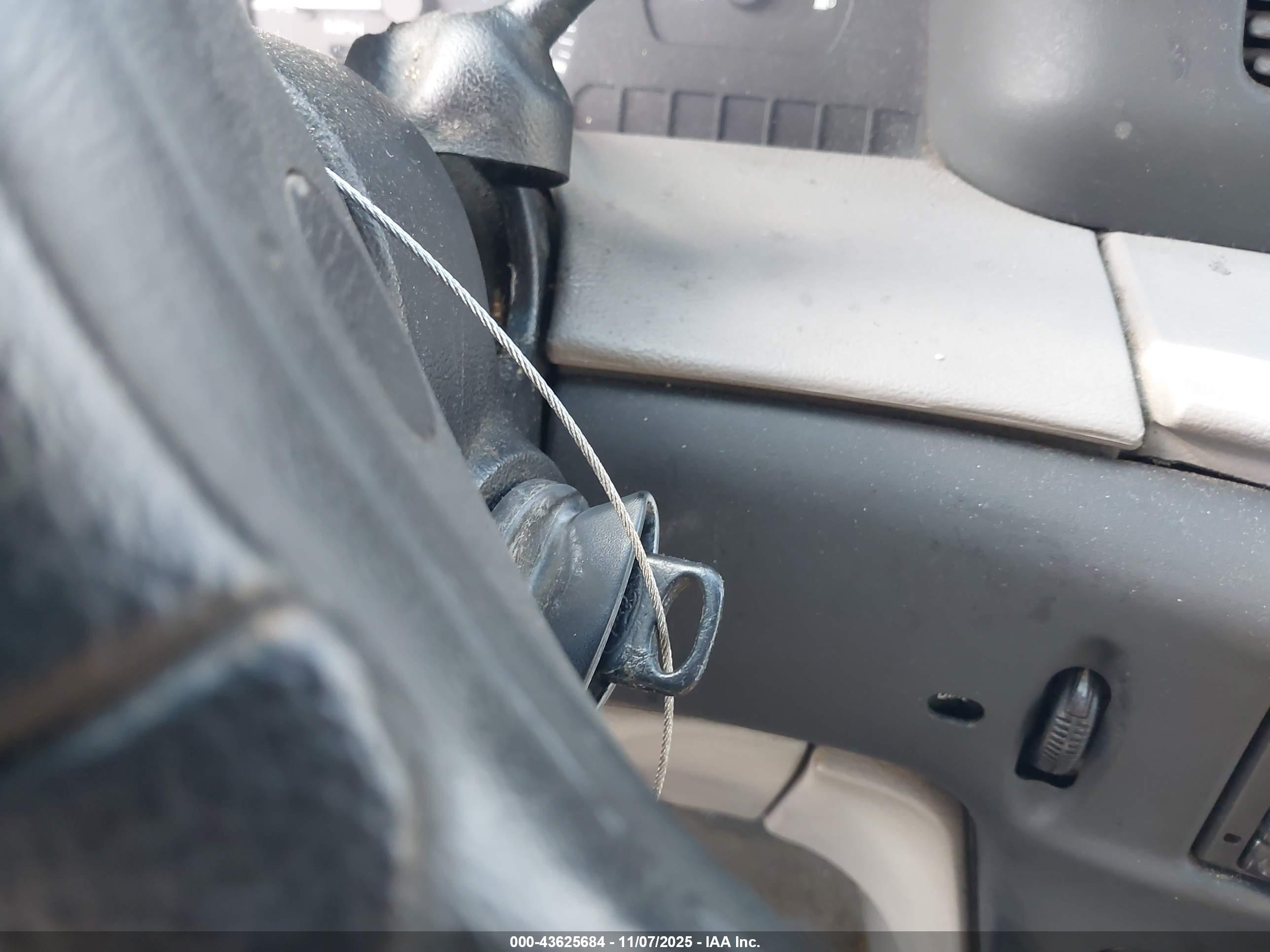 FORD WINDSTAR image 11