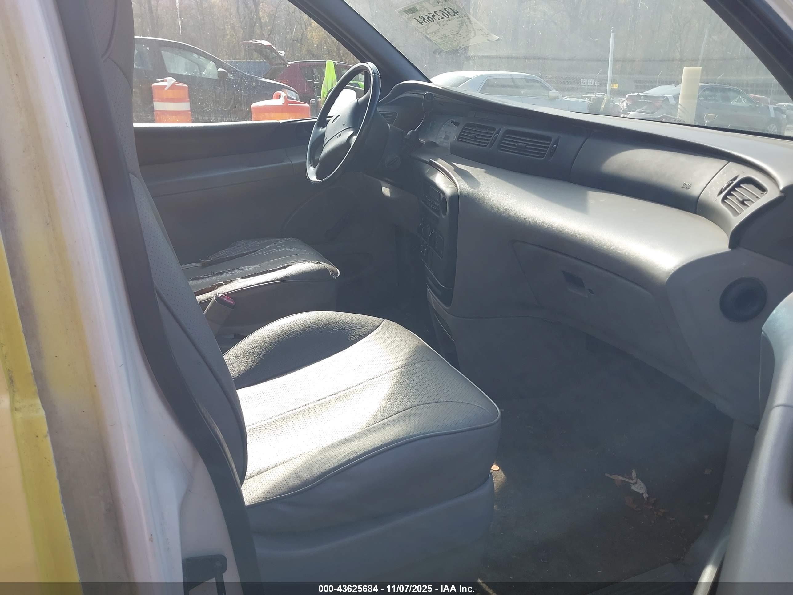 FORD WINDSTAR image 5