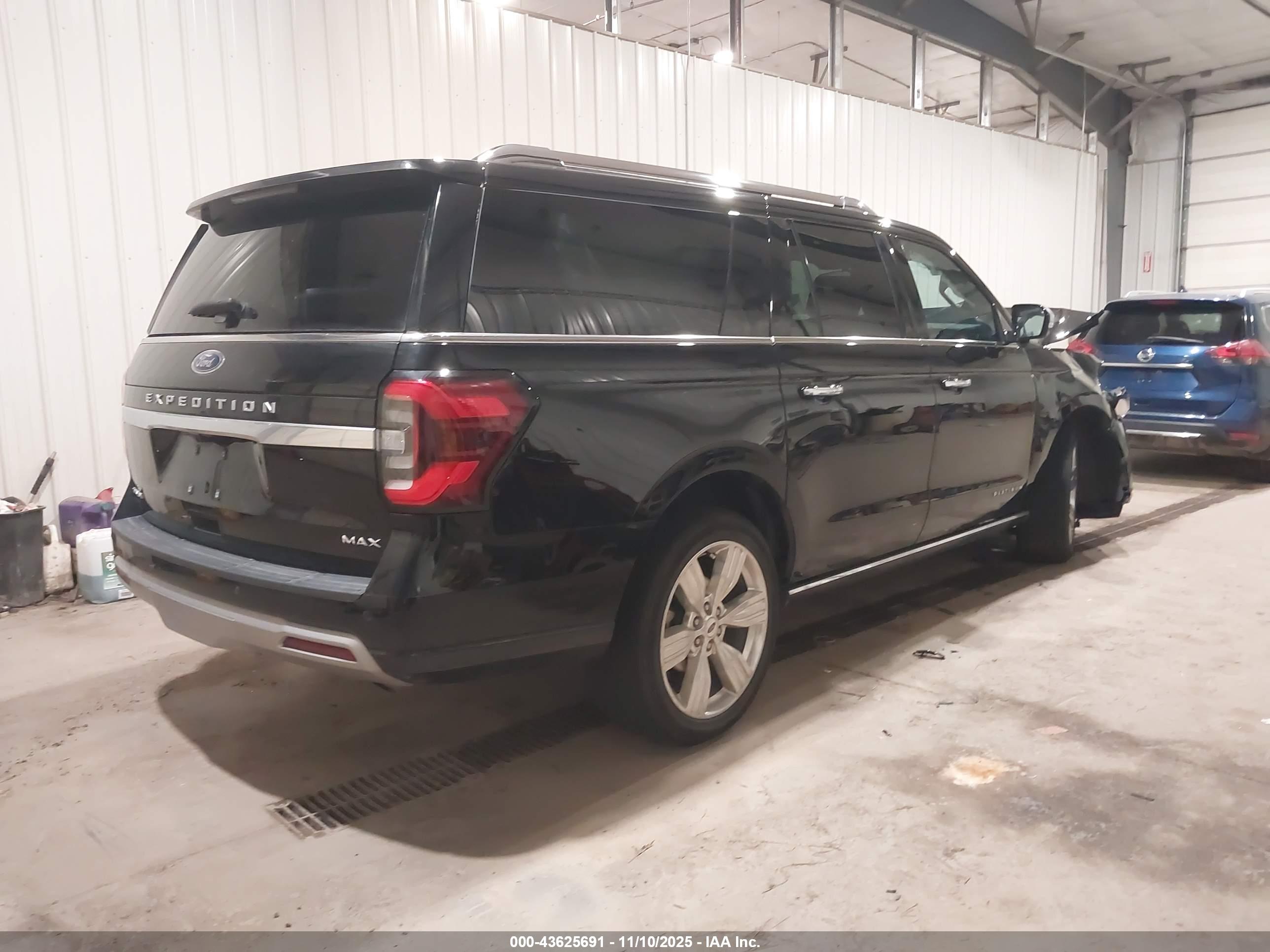 FORD EXPEDITION image 4
