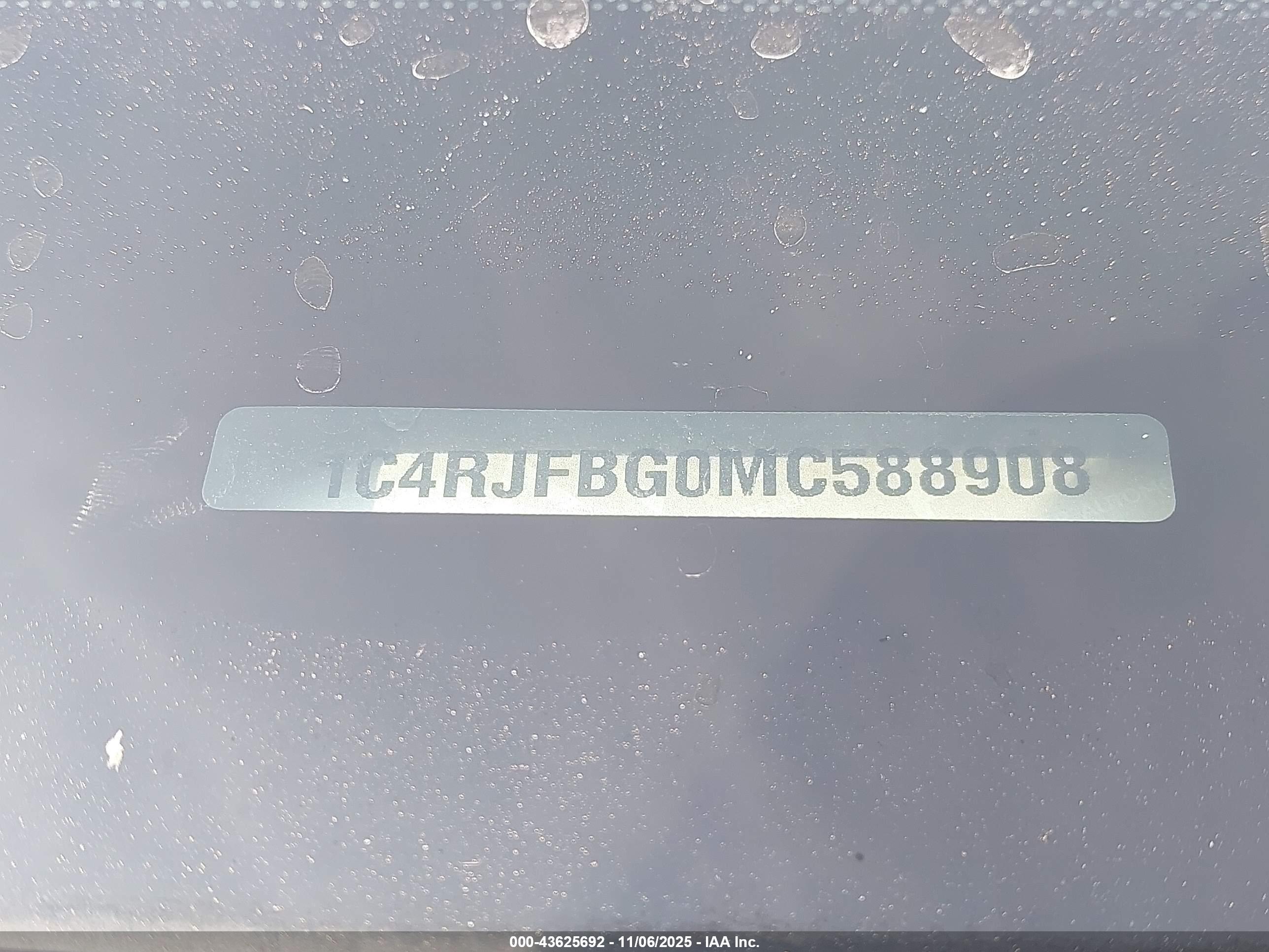 JEEP GRAND image 9