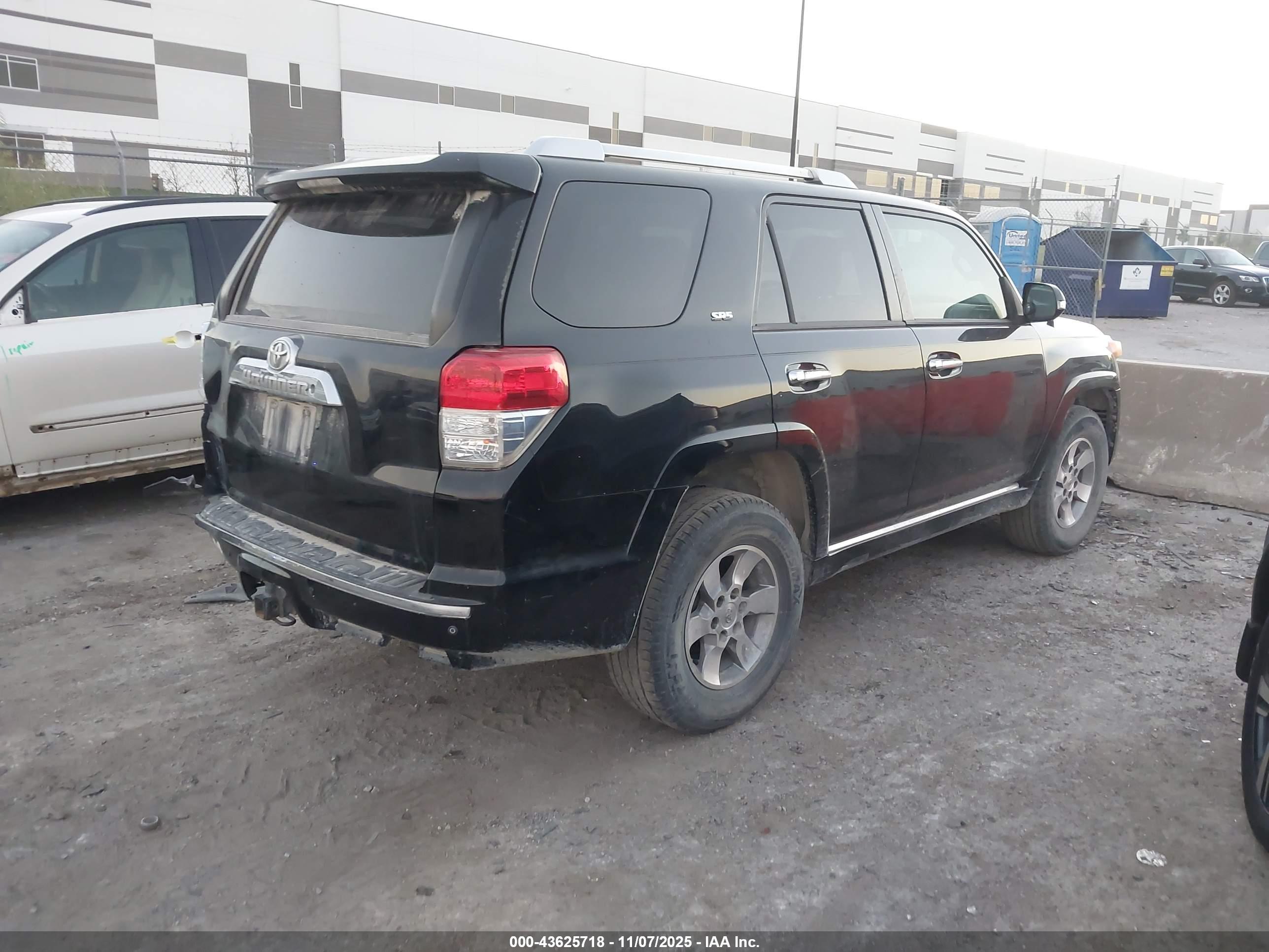 TOYOTA 4RUNNER image 4