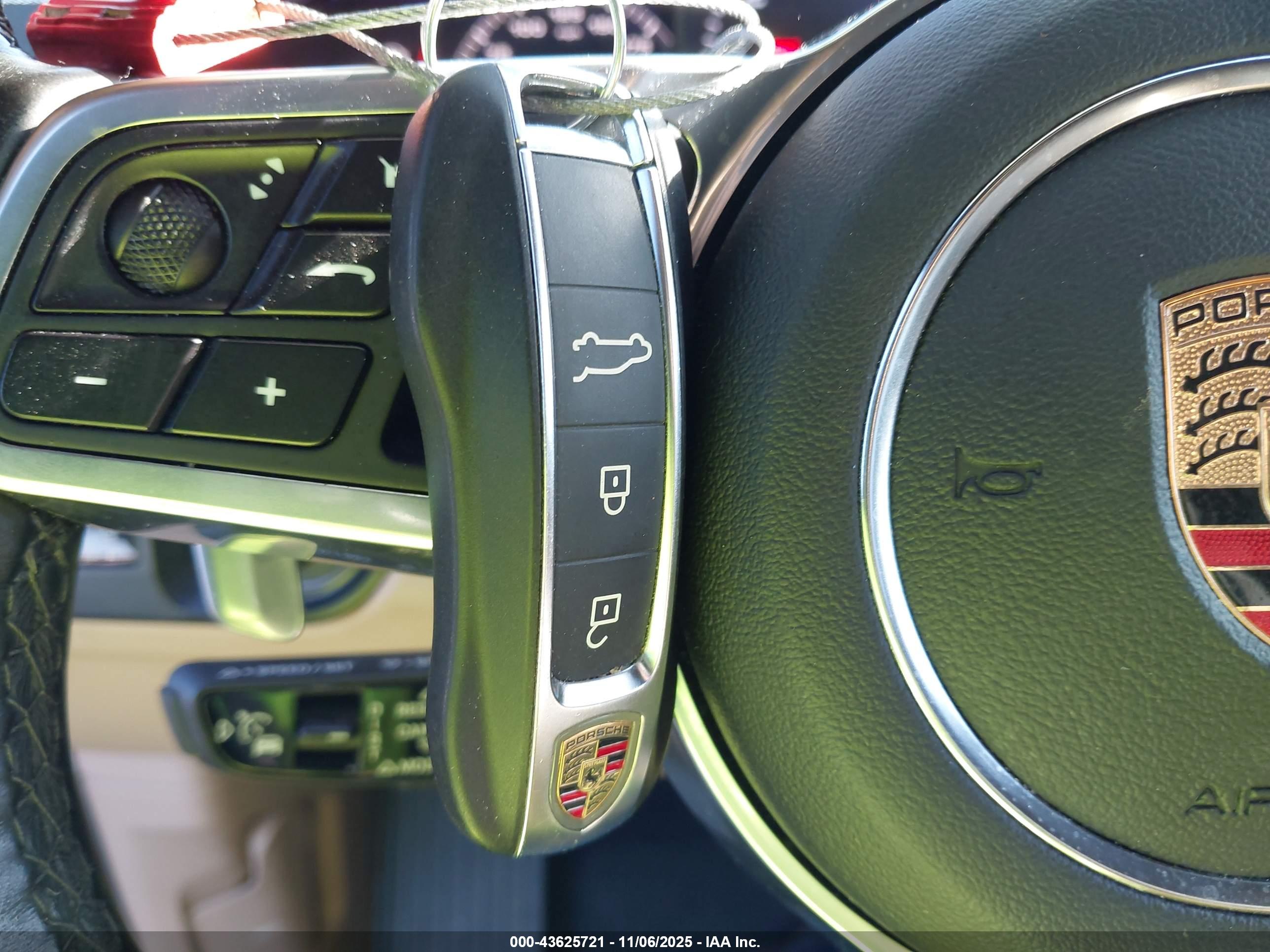 PORSCHE CAYENNE image 11