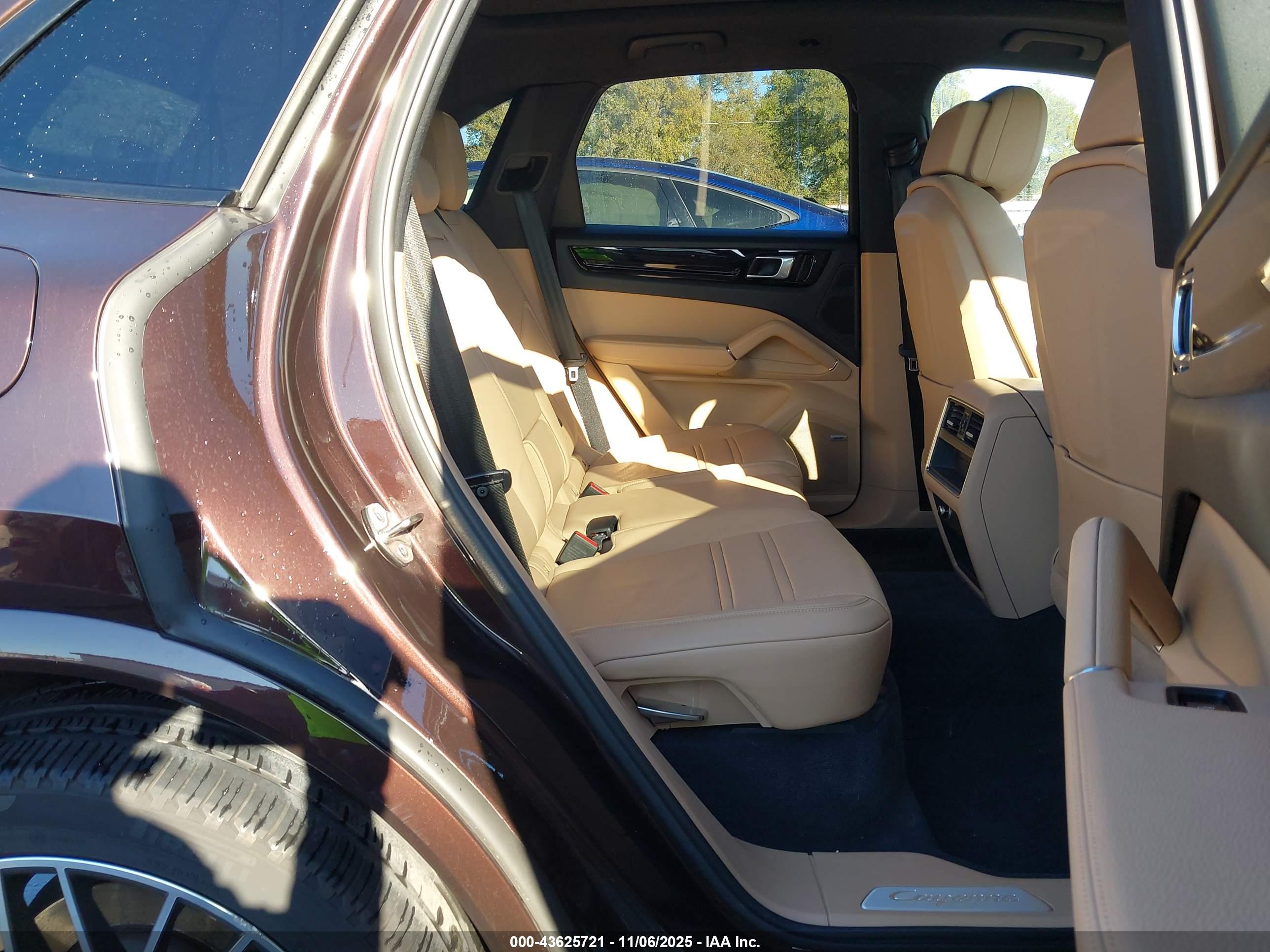 PORSCHE CAYENNE image 8