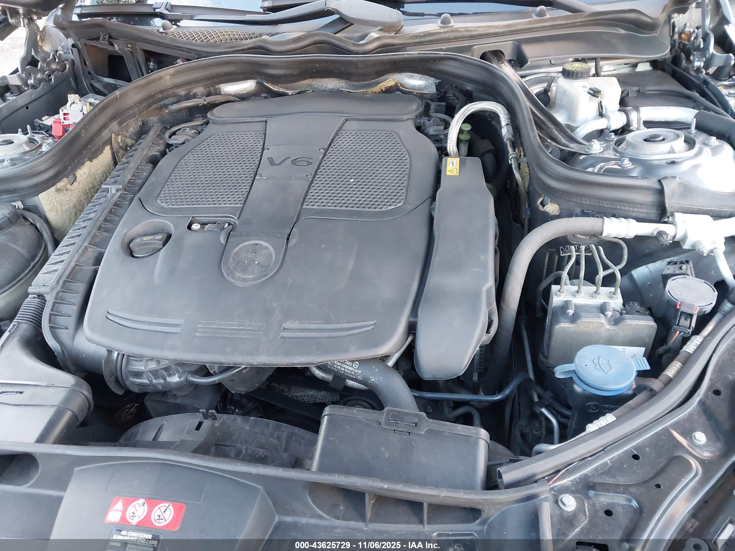 MERCEDES-BENZ E image 10