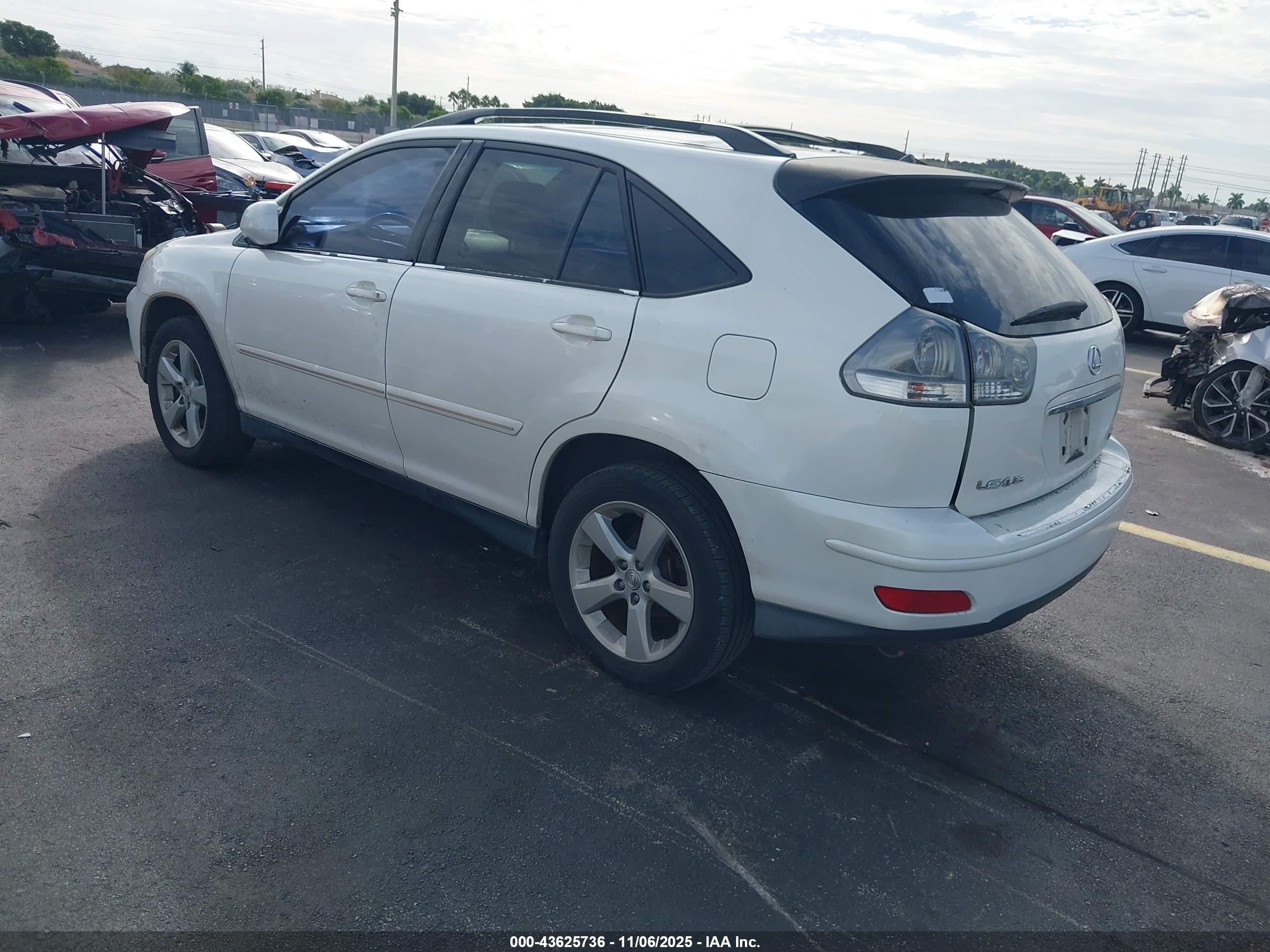 LEXUS RX image 3