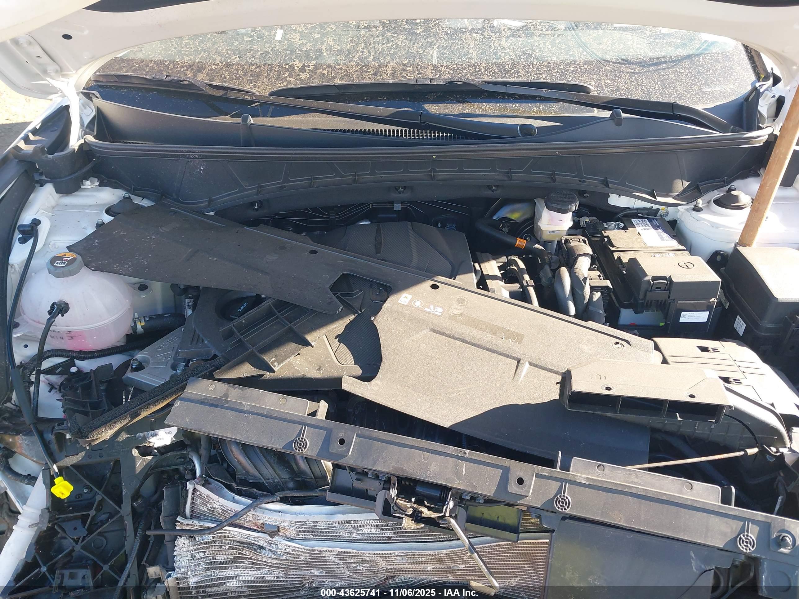 HYUNDAI TUCSON image 10