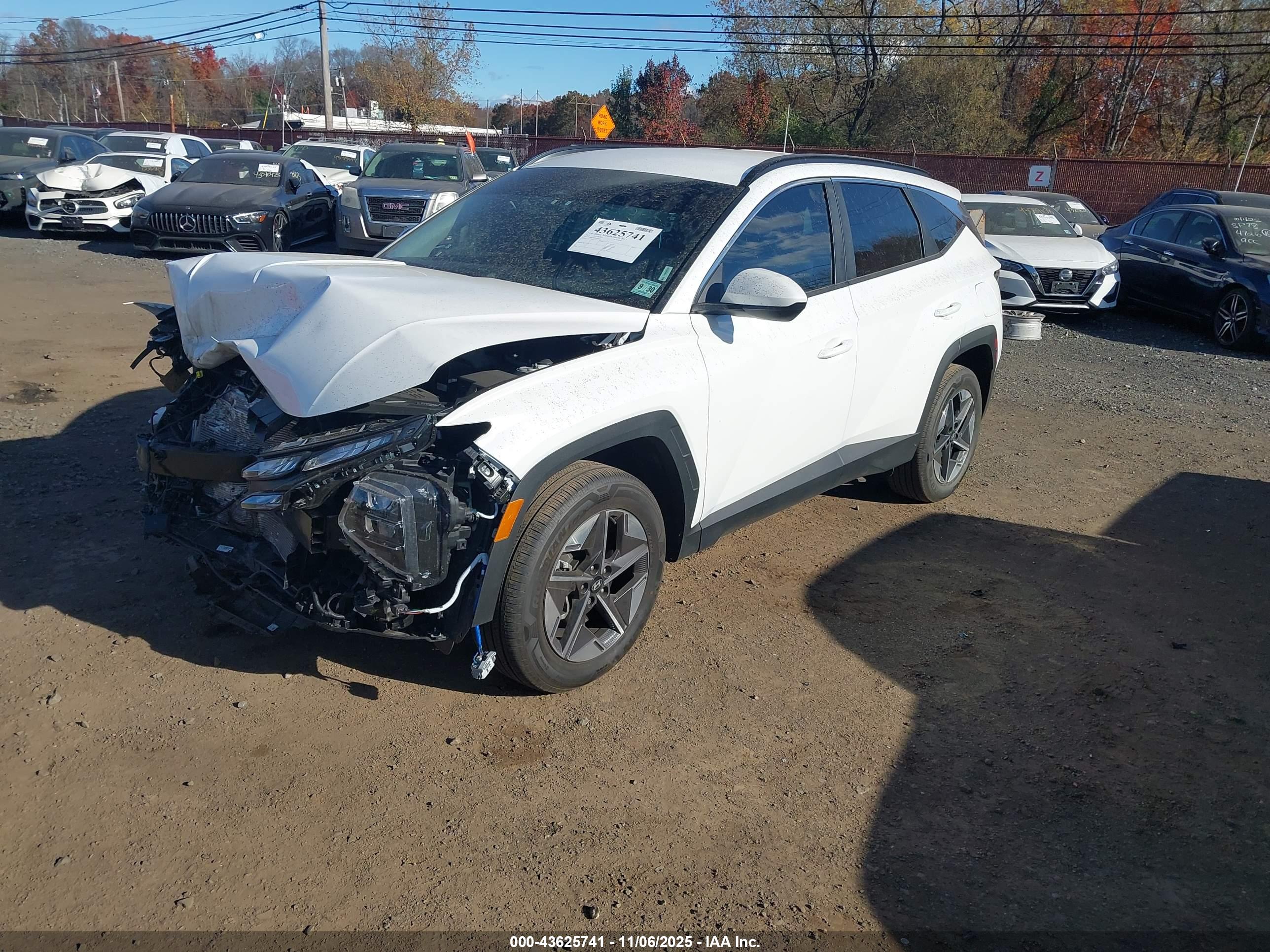HYUNDAI TUCSON image 2