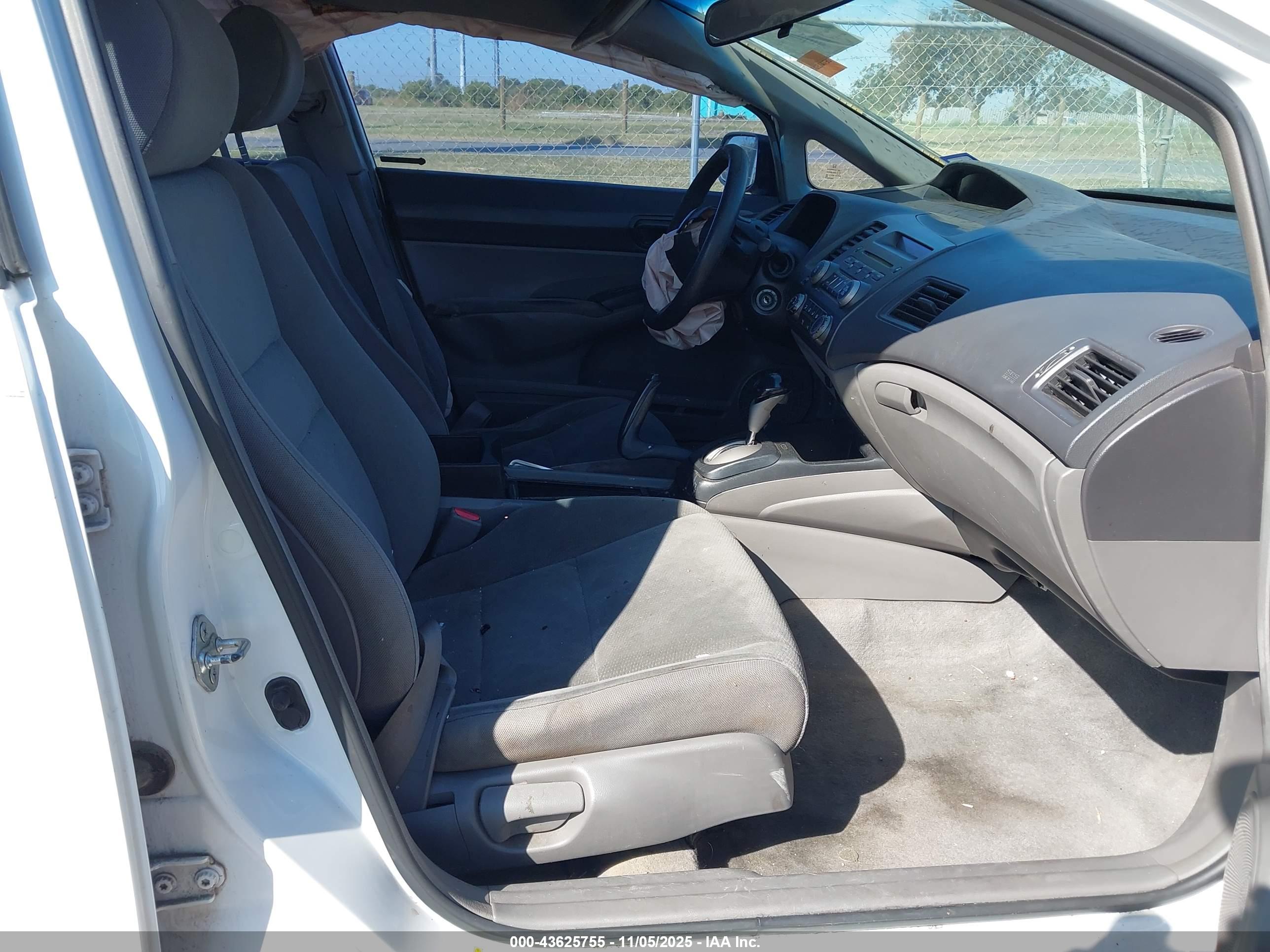 HONDA CIVIC image 5