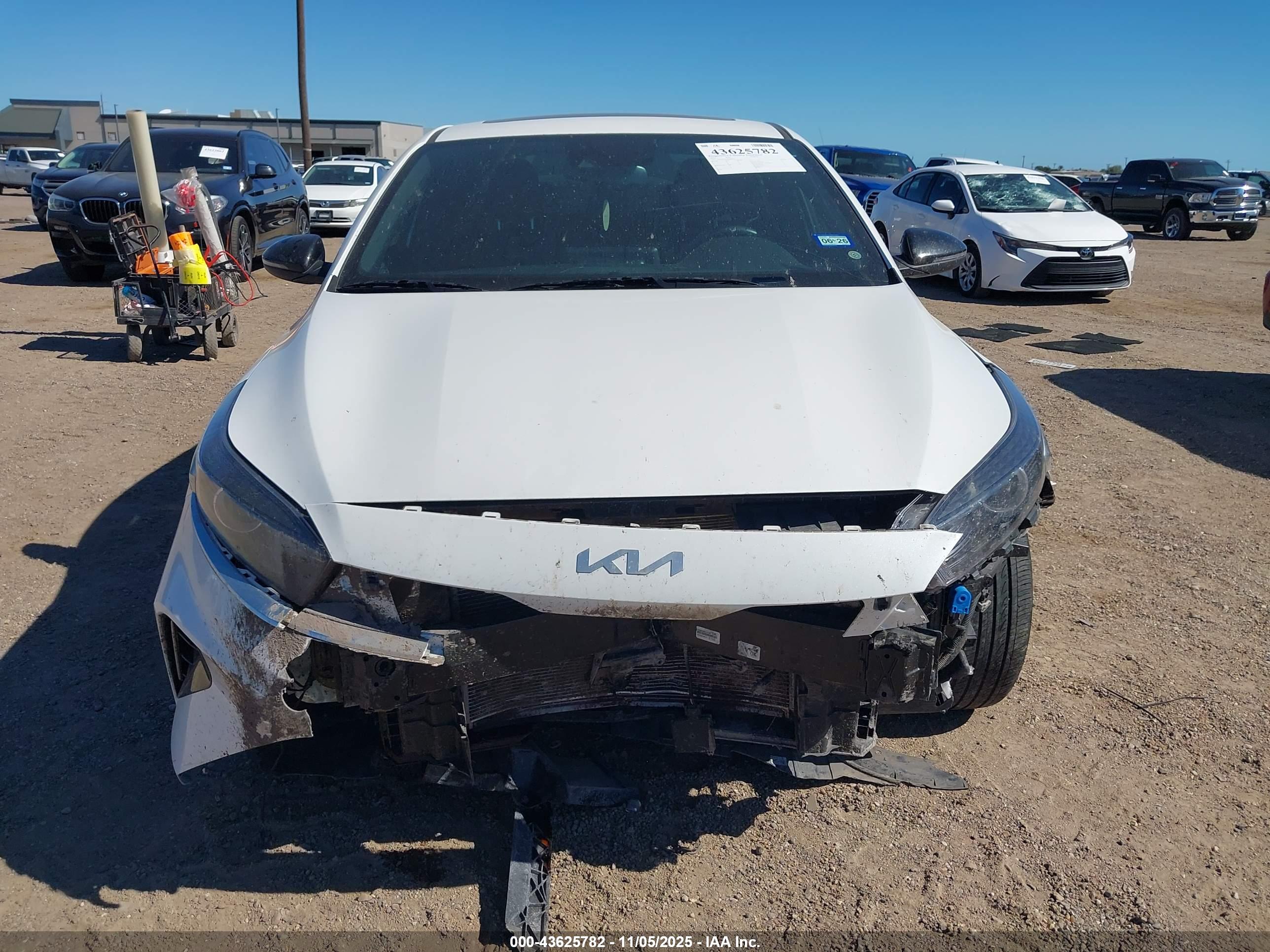 KIA FORTE image 6