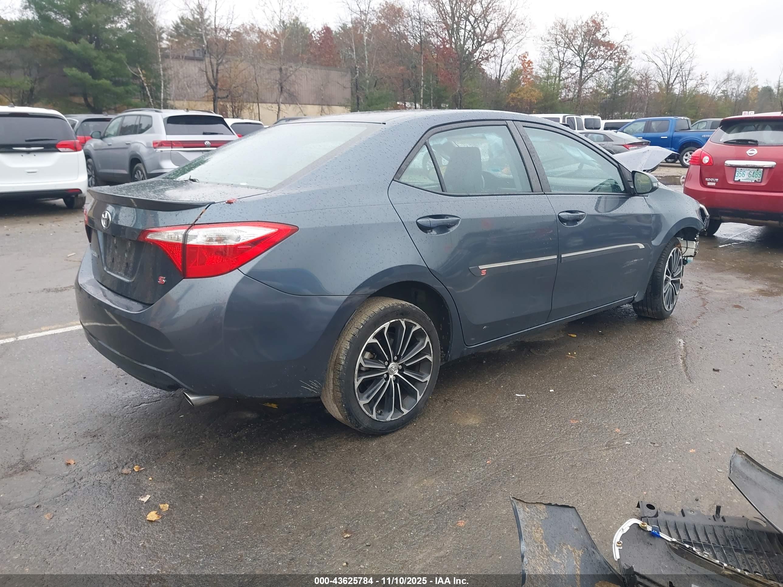 TOYOTA COROLLA image 4