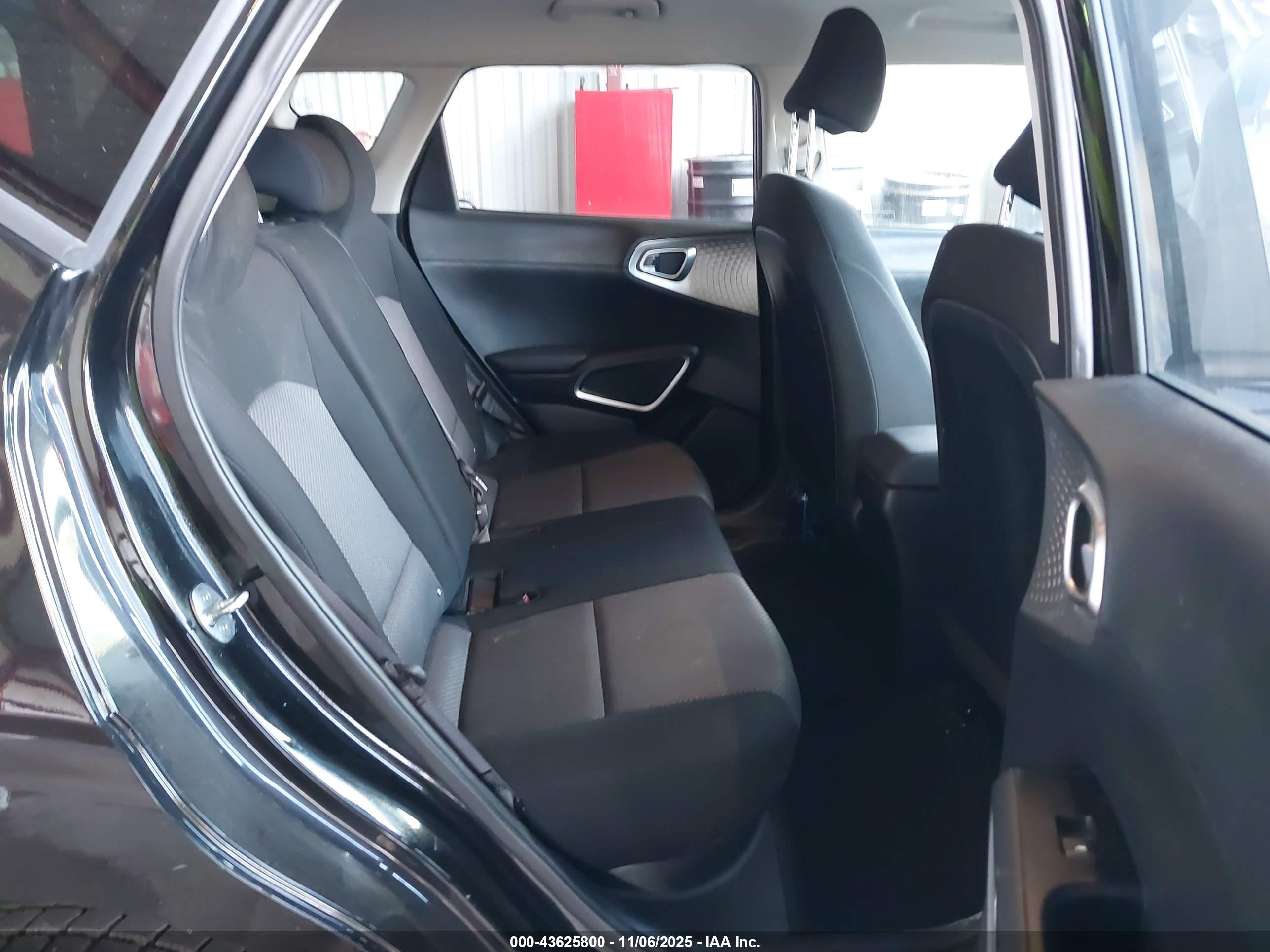 KIA SOUL image 8