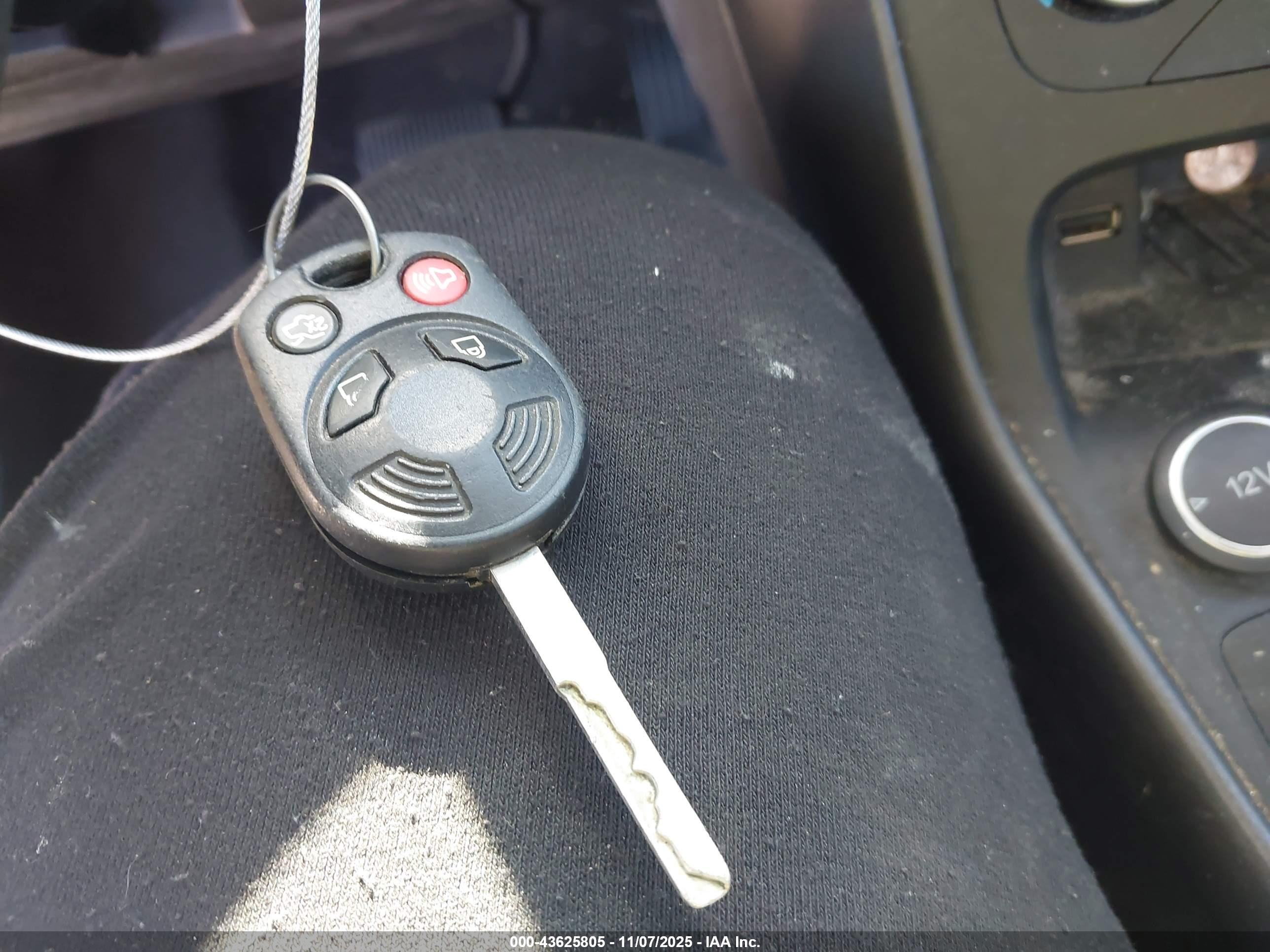 FORD FOCUS image 11