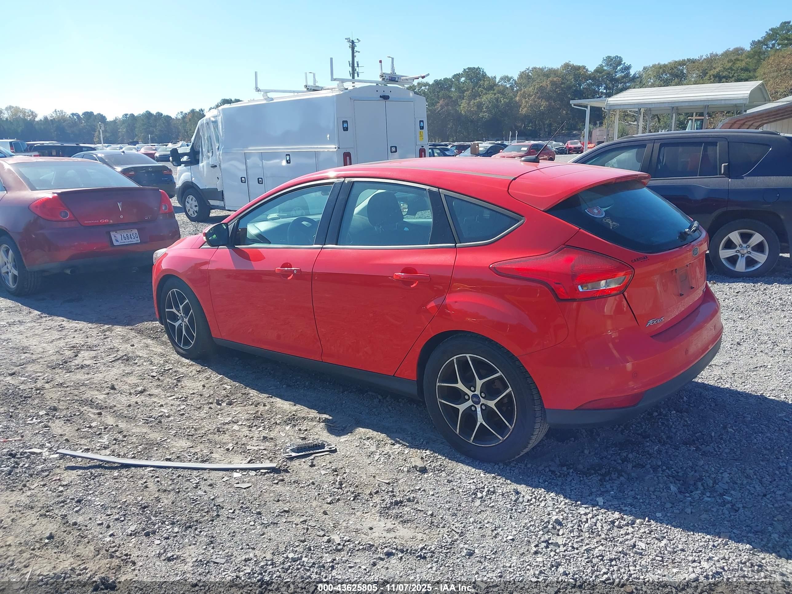 FORD FOCUS image 3