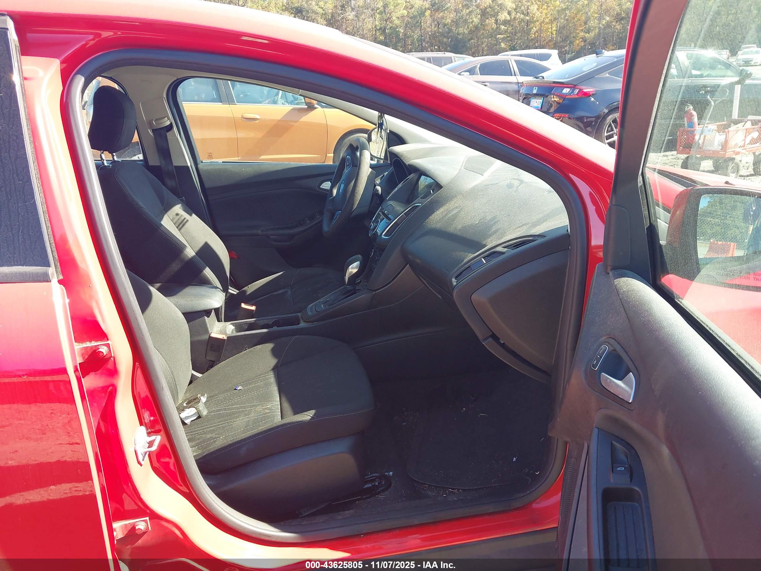 FORD FOCUS image 5