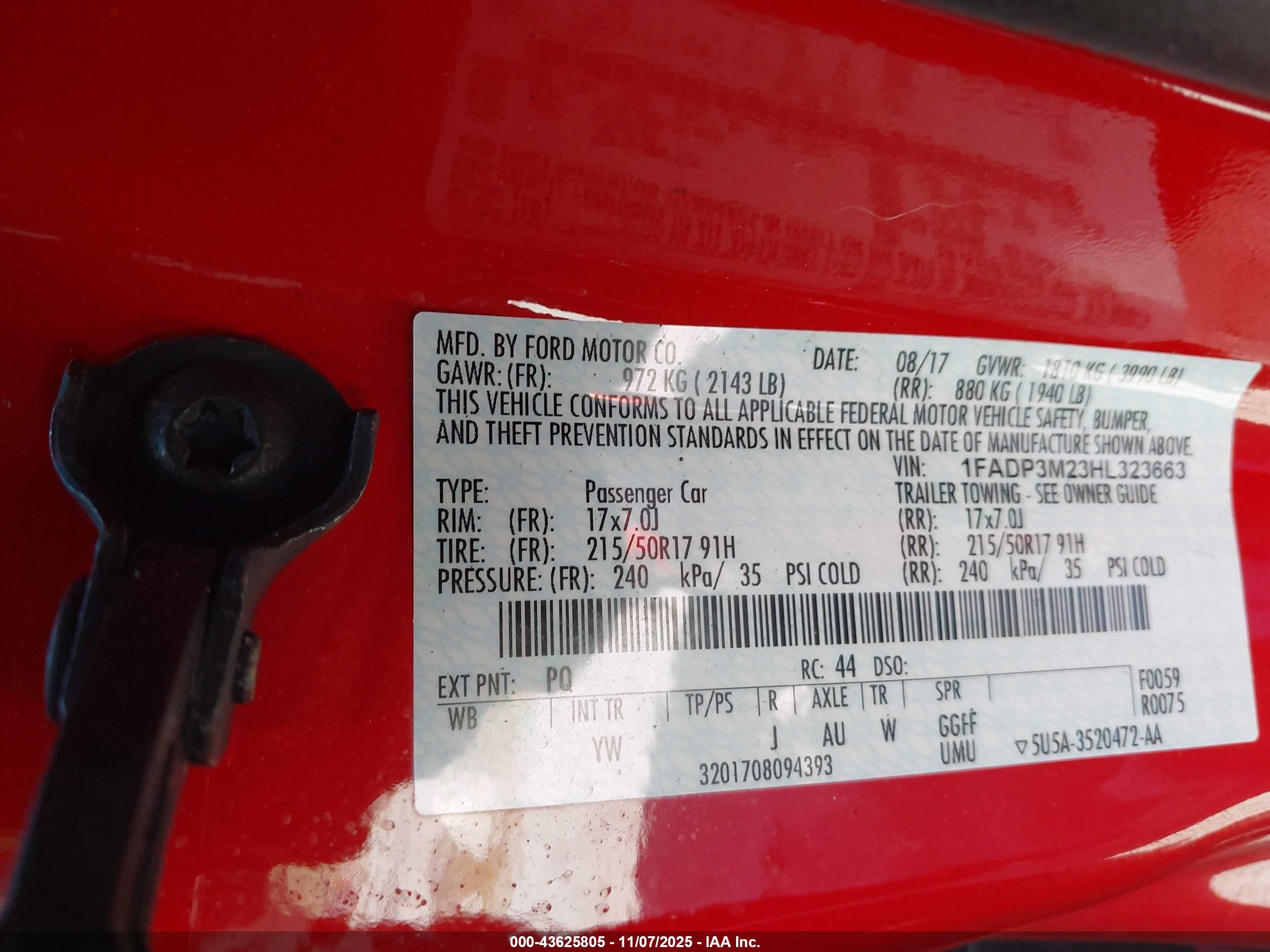 FORD FOCUS image 9