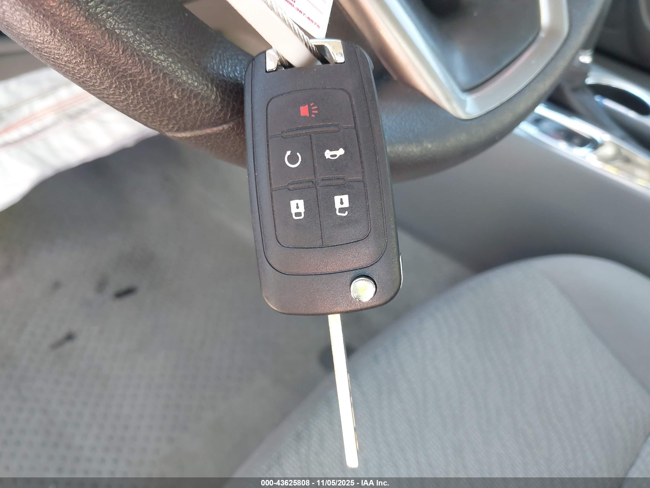 CHEVROLET MALIBU image 11