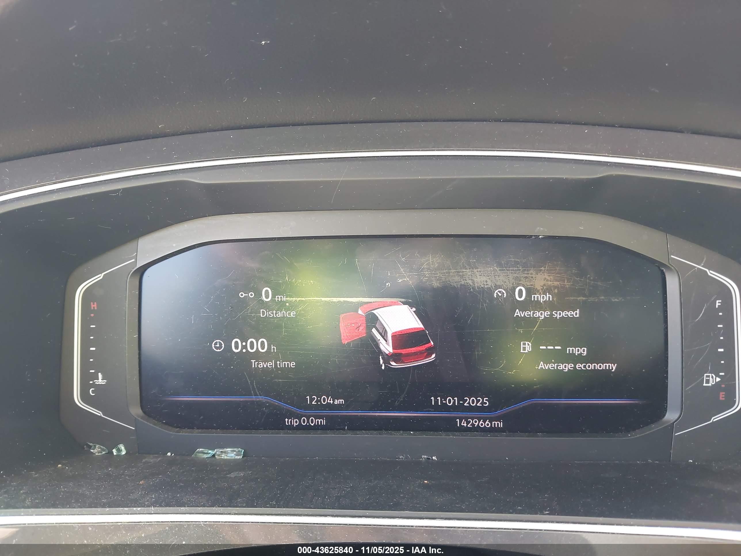 VOLKSWAGEN TIGUAN image 7