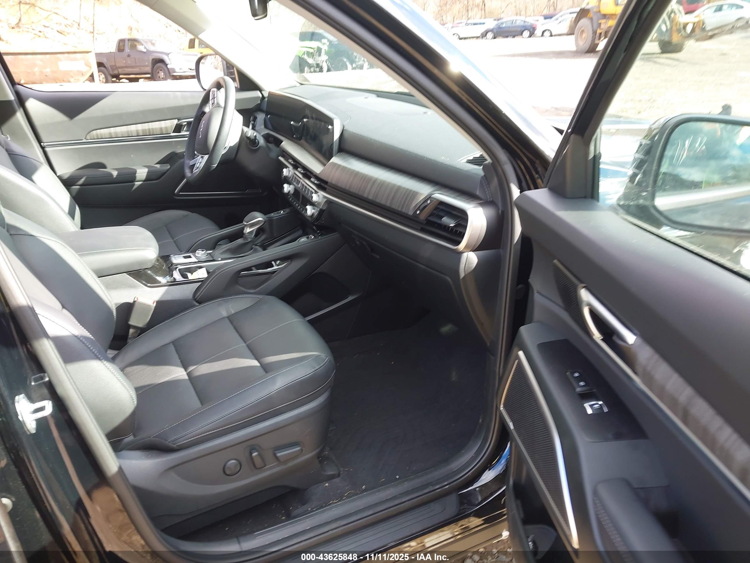KIA TELLURIDE image 5