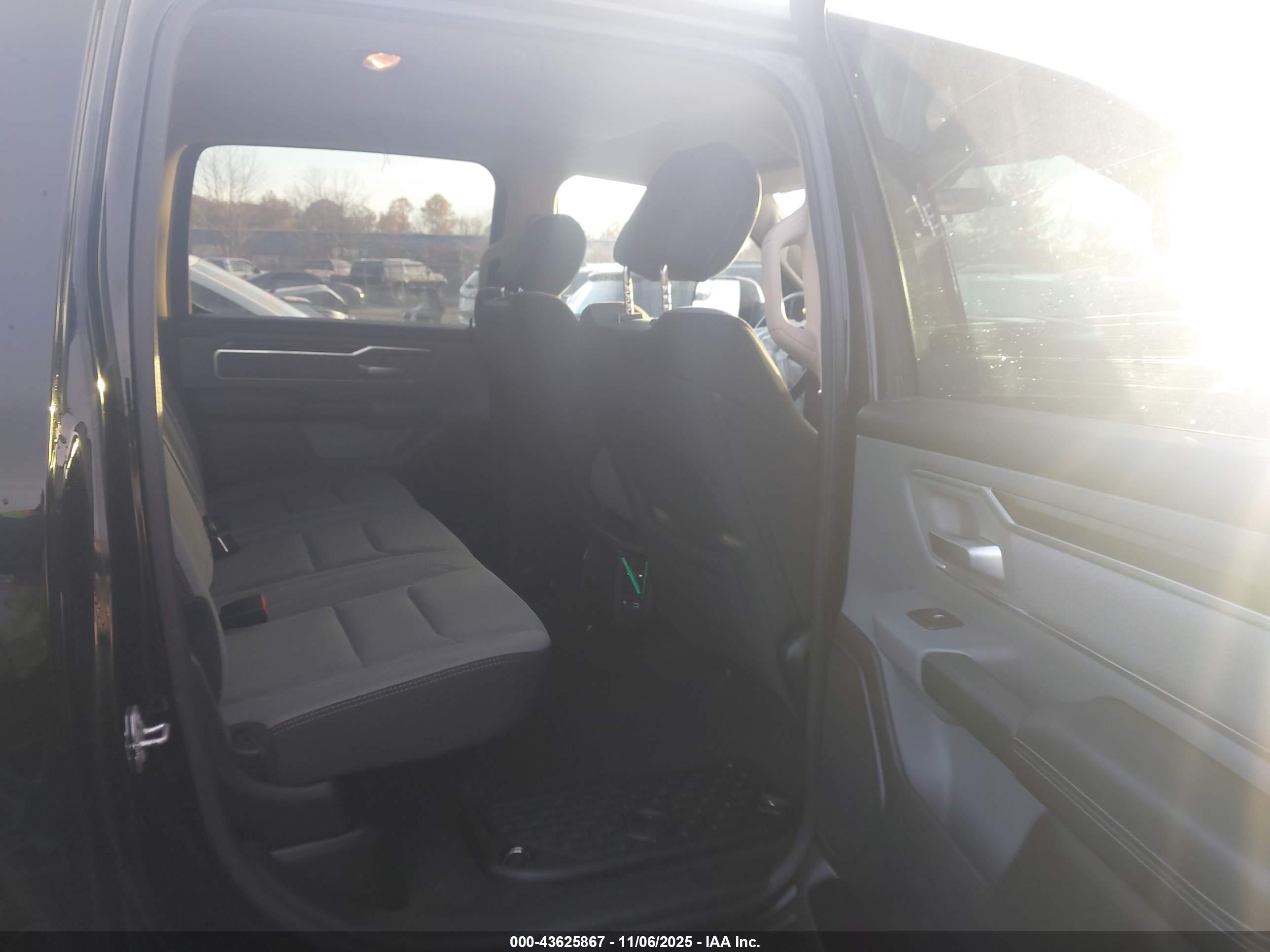 RAM 1500 image 8