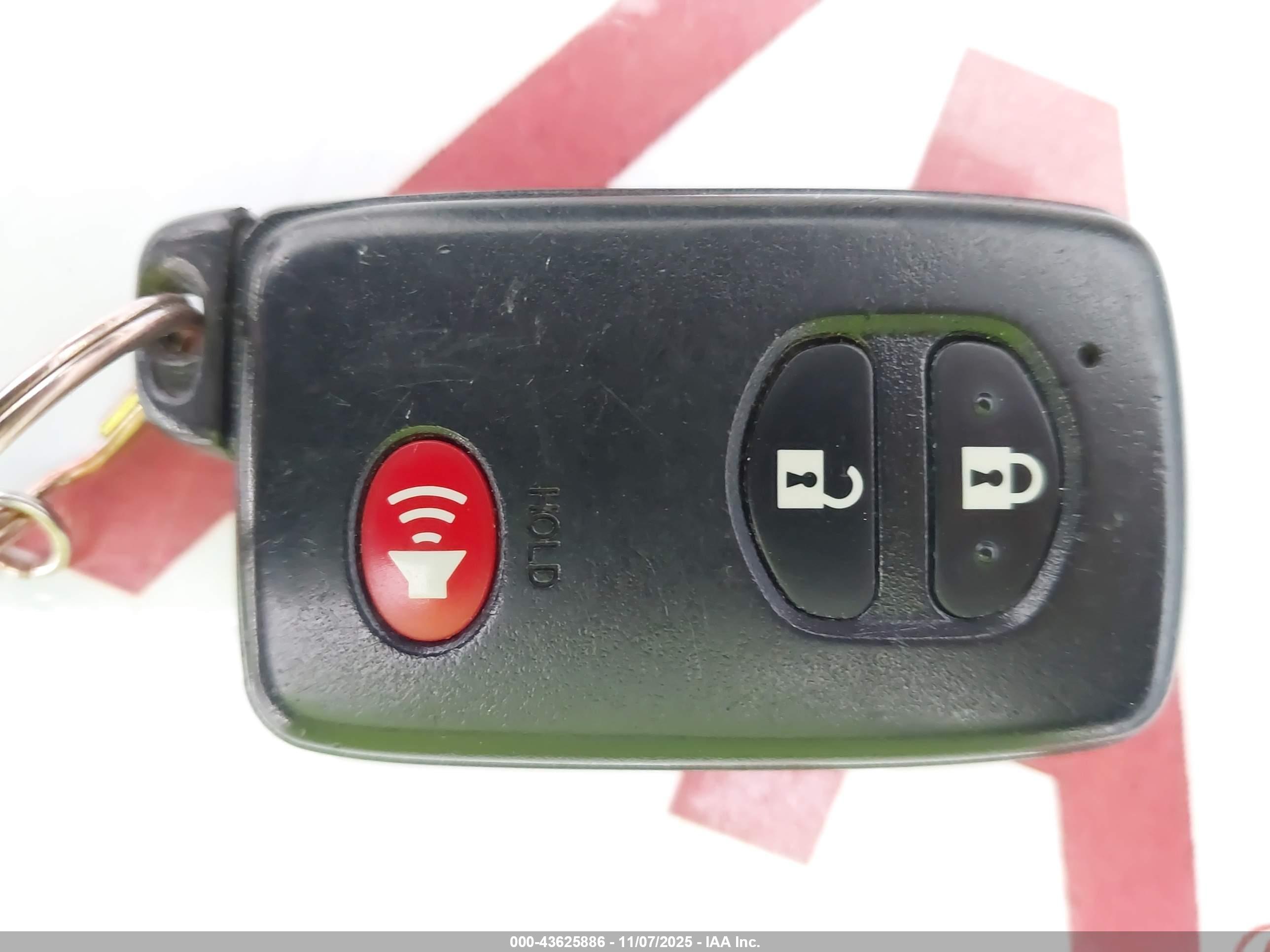TOYOTA PRIUS image 11