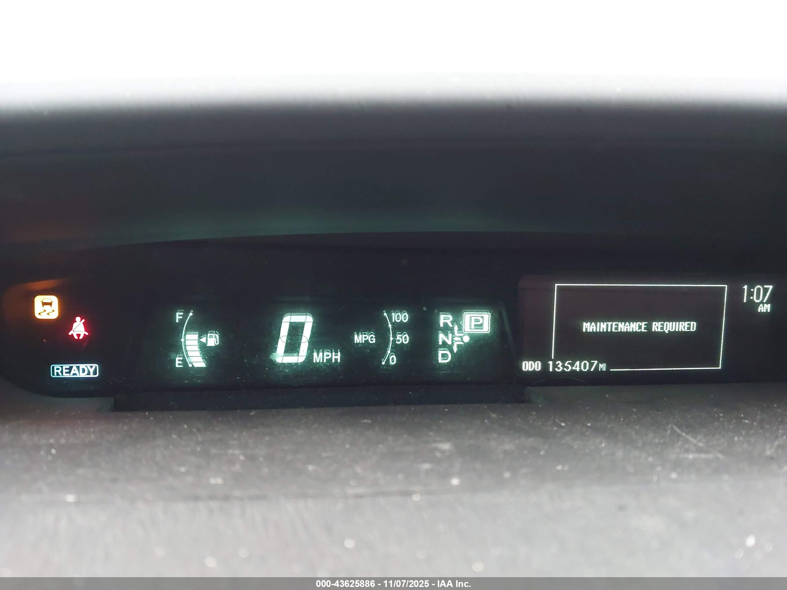 TOYOTA PRIUS image 7